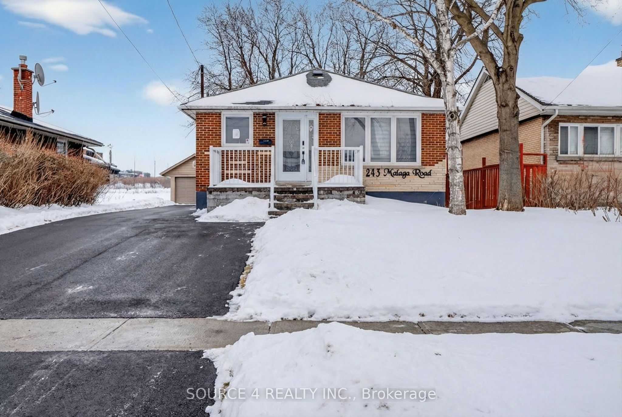 243 Malaga Road, Oshawa, ON L1J 1N6 photo 2