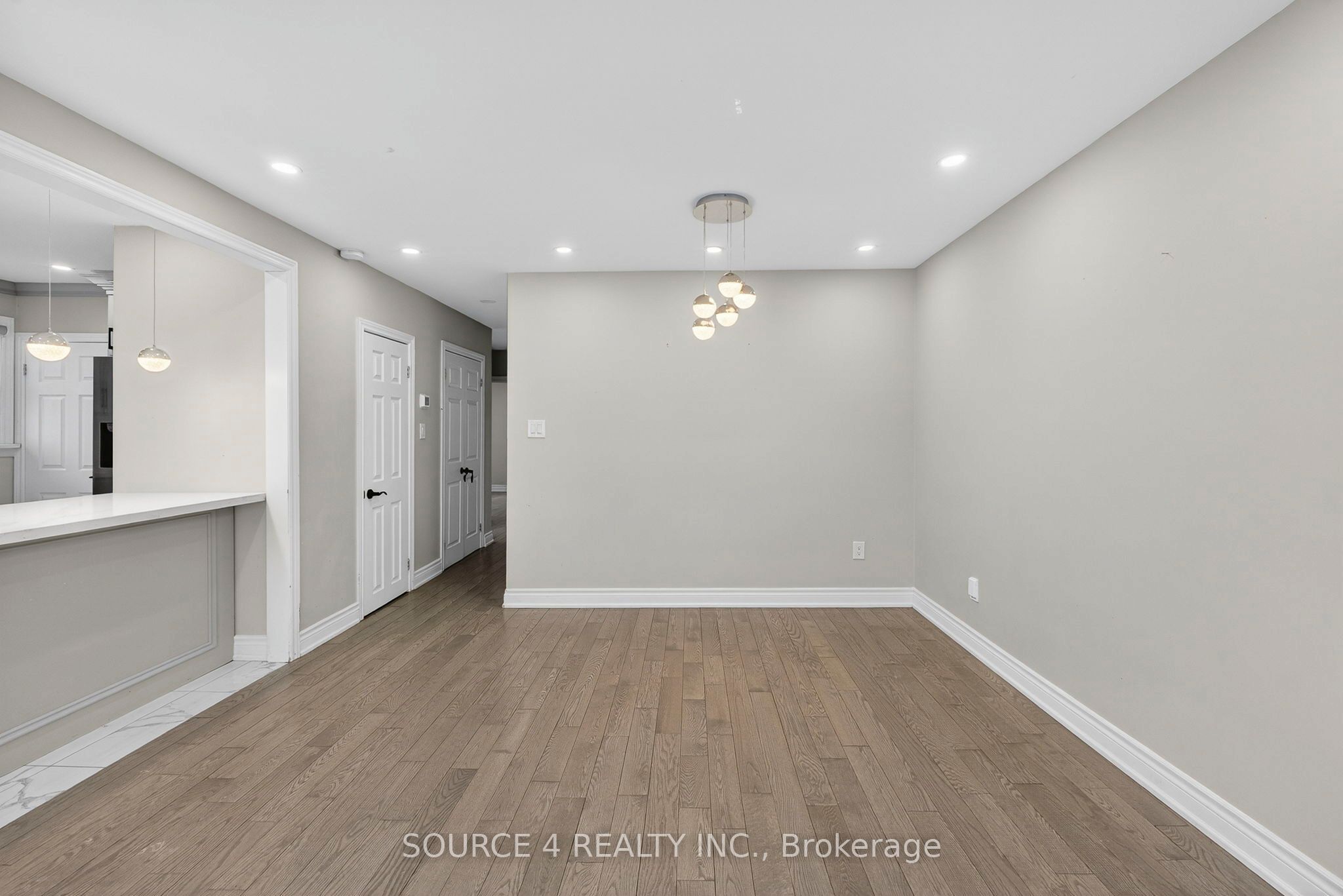 243 Malaga Road, Oshawa, ON L1J 1N6 photo 5