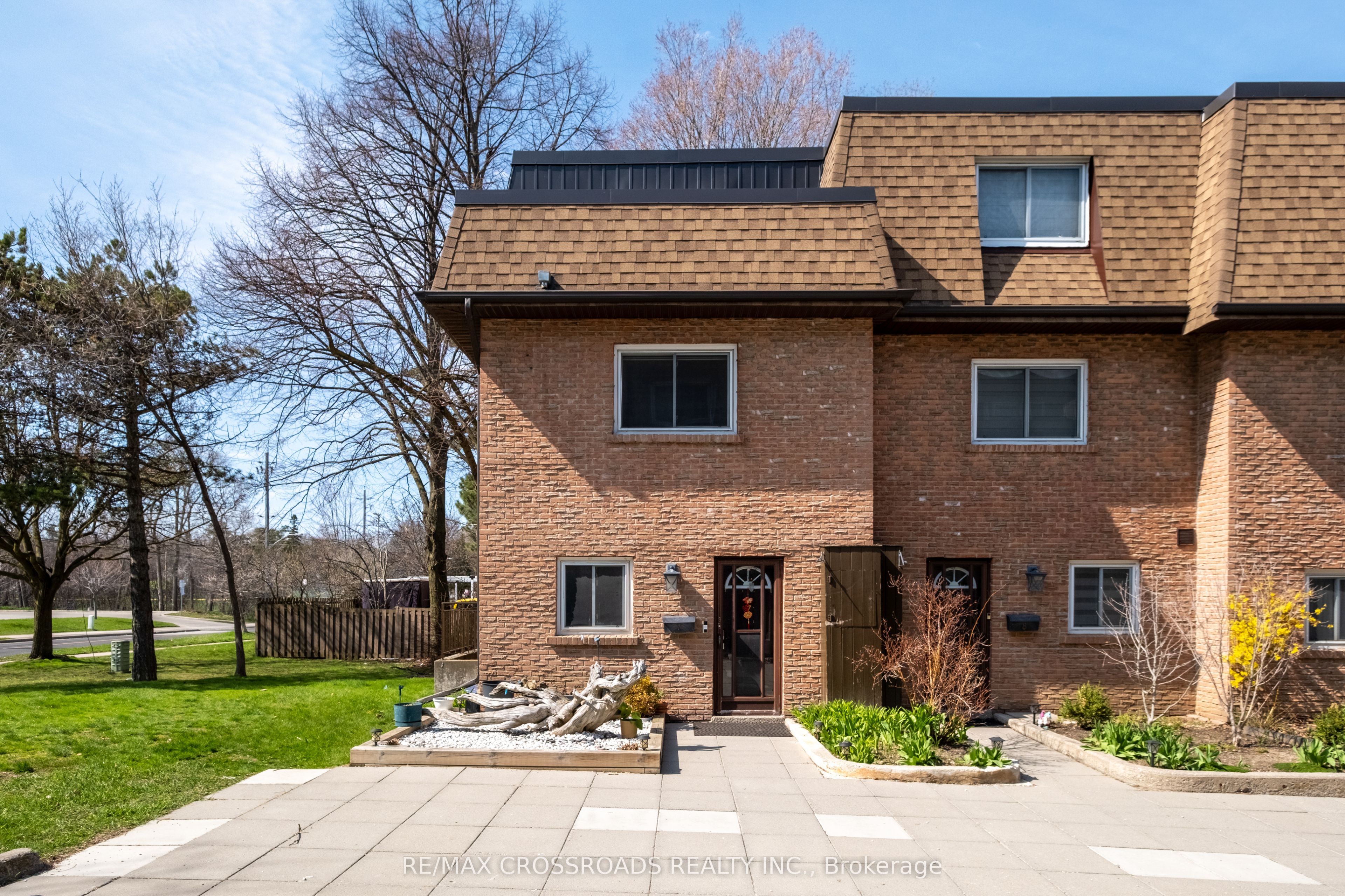 20 Hainford Street 7, Toronto, ON M1E 4X8