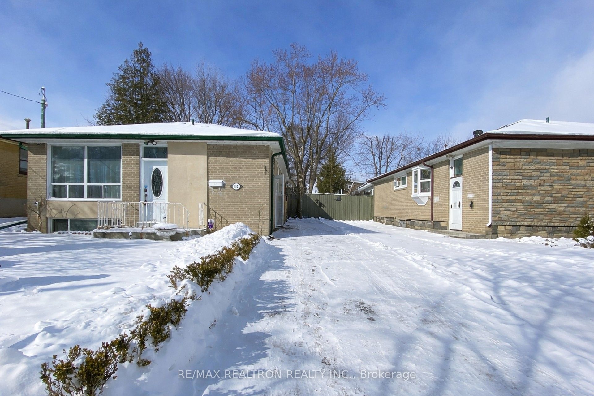 132 Porchester Drive, Toronto, ON M1J 2R7