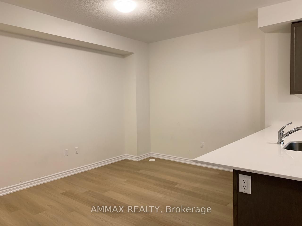 490 Beresford Path 8, Oshawa, ON L1H 0B2 photo 5