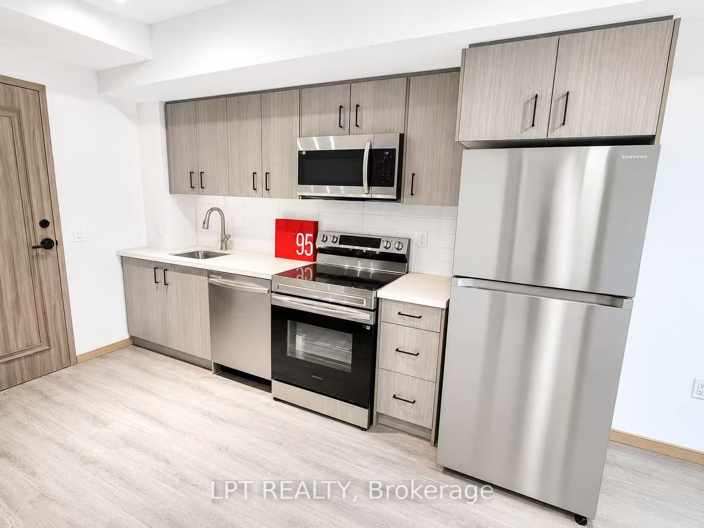 3429 Sheppard Avenue E B619, Toronto, ON M1T 3K5 photo 2