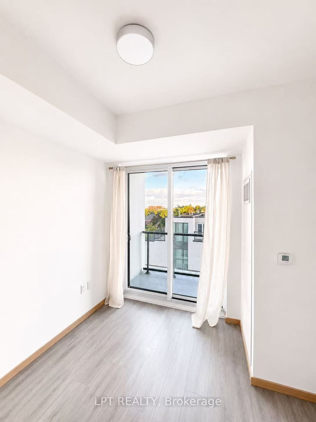 3429 Sheppard Avenue E B619, Toronto, ON M1T 3K5 photo 5