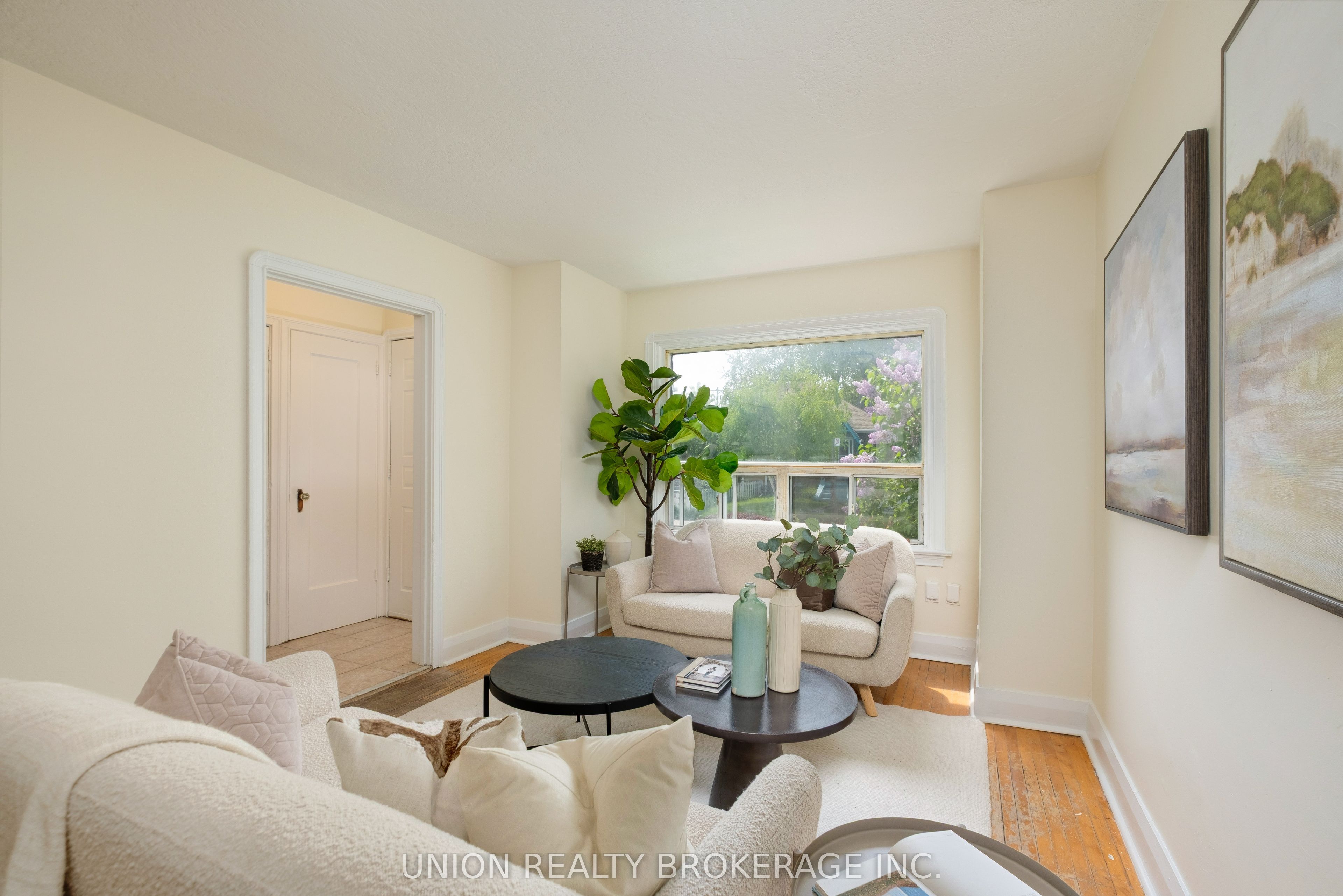 31 Thora Avenue, Toronto, ON M1L 2P7 photo 5