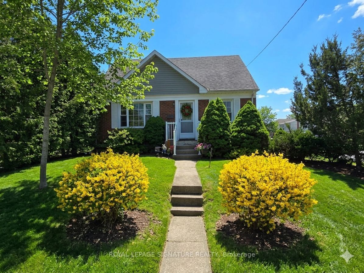 1 Milne Avenue, Toronto, ON M1L 1J7