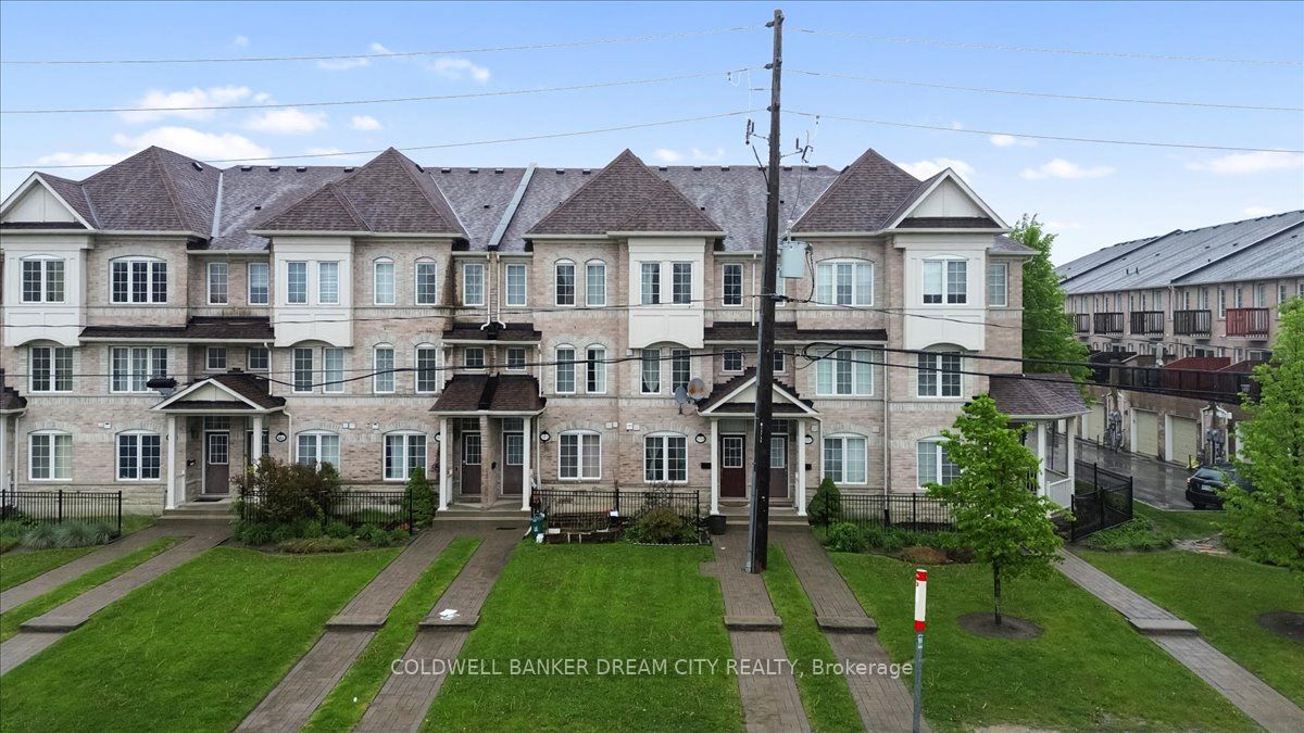 559 Midland Avenue, Toronto, ON M1N 4E8 photo 2