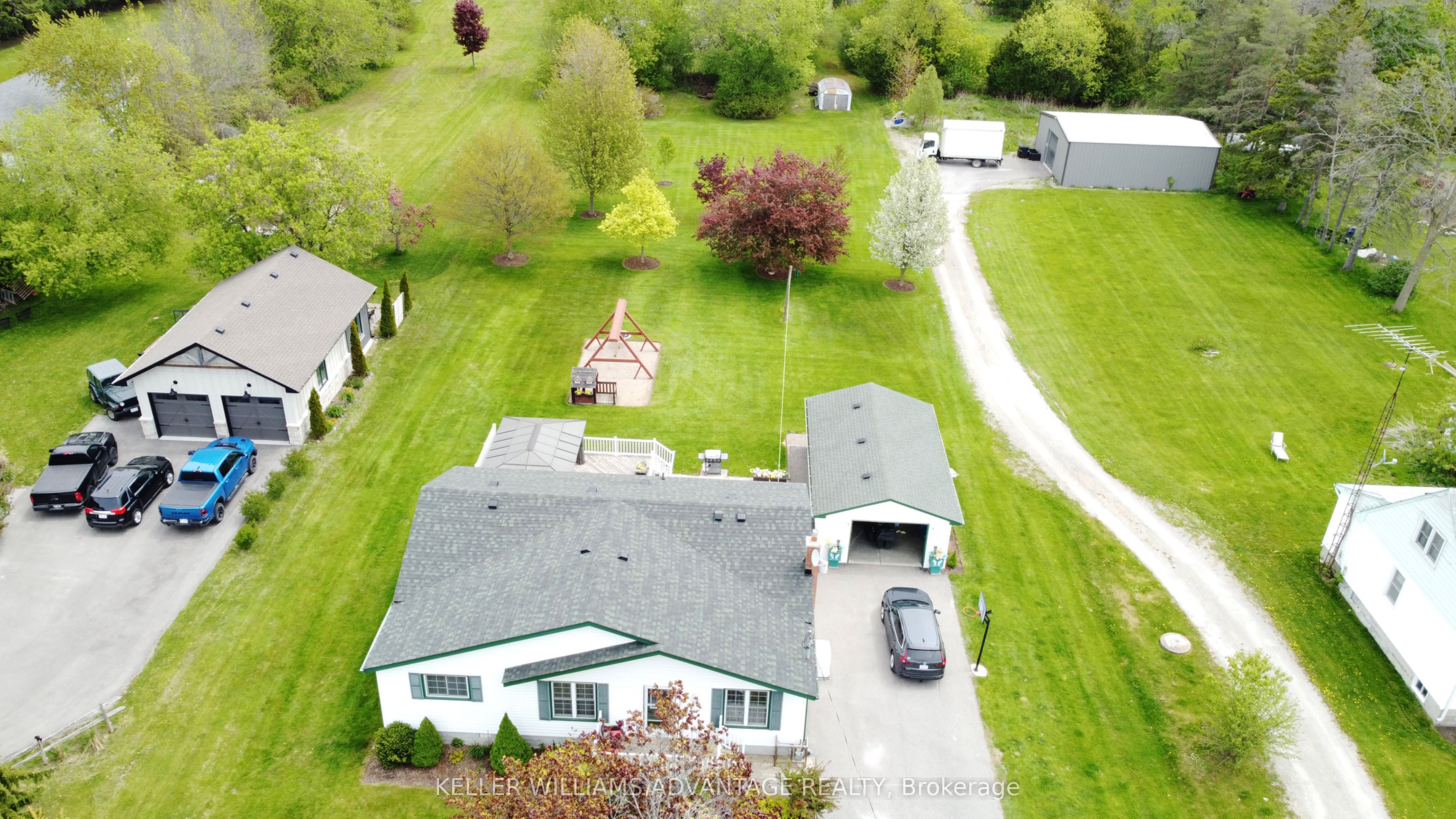 2347 Hancock Road, Clarington, ON L1E 2M3 photo 2