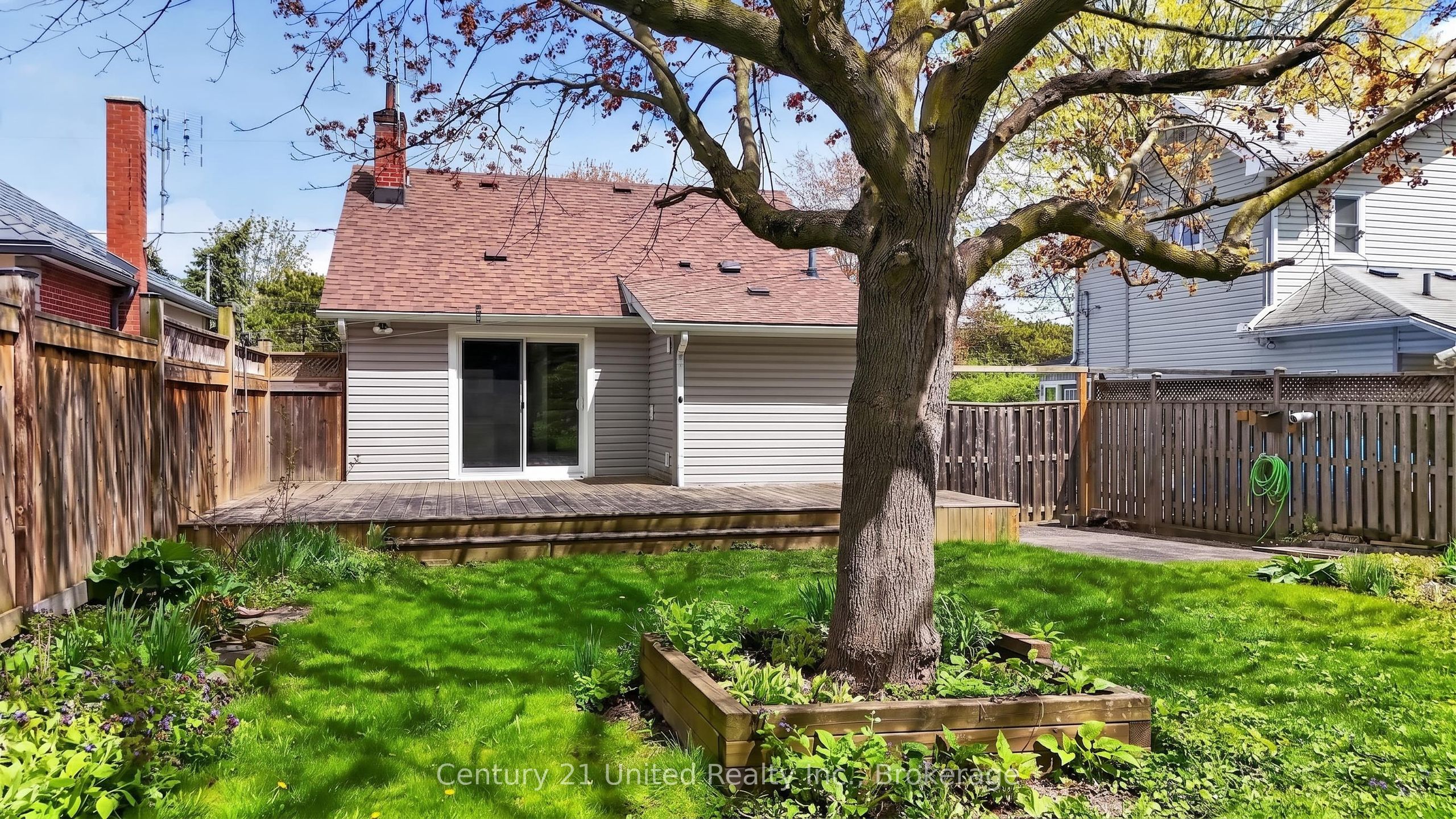 810 Byron Street S, Whitby, ON L1N 4R8 photo 5