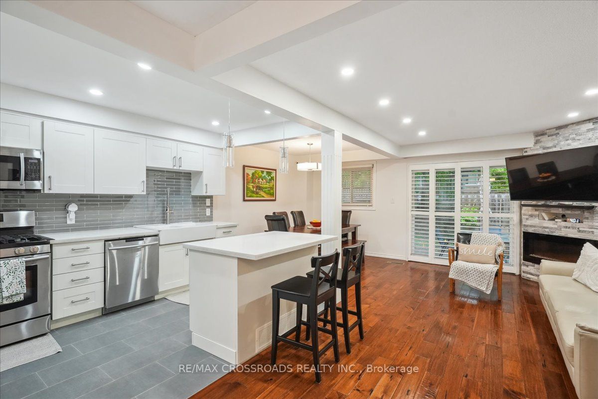 121 L'Amoreaux Drive 43, Toronto, ON M1W 2J9 photo 5