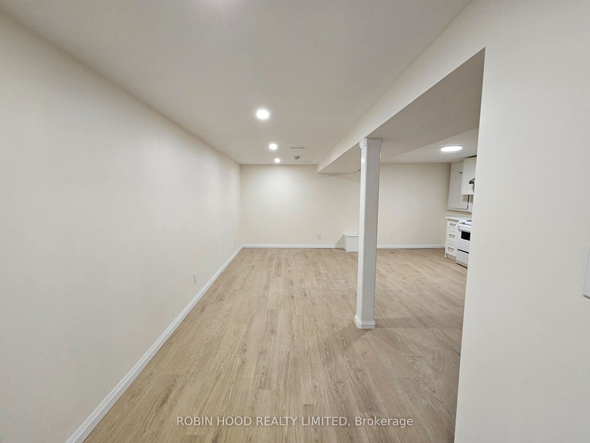 35 Burkwood Crescent Basement, Toronto, ON M1B 1N8 photo 3