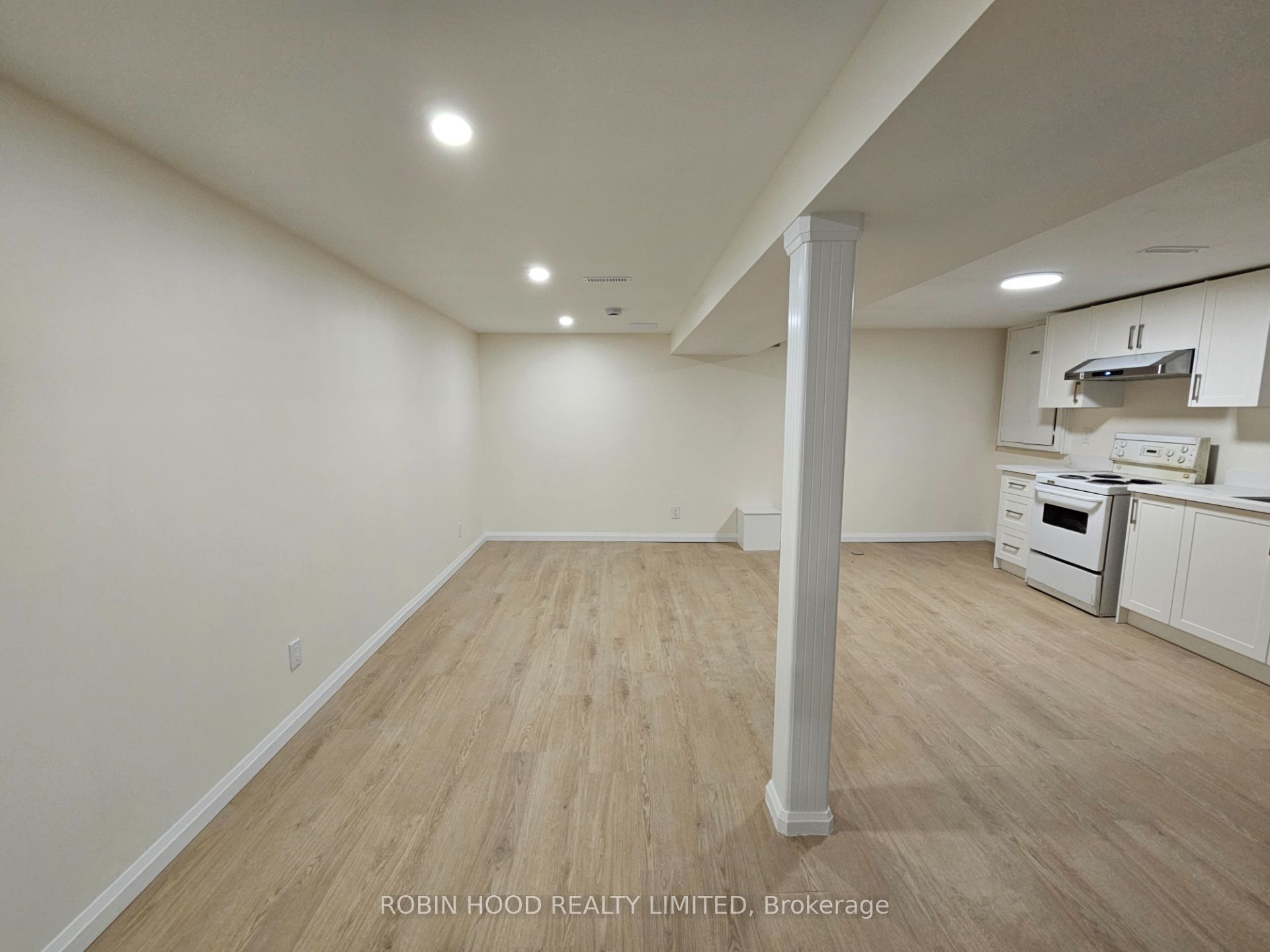 35 Burkwood Crescent Basement, Toronto, ON M1B 1N8 photo 4