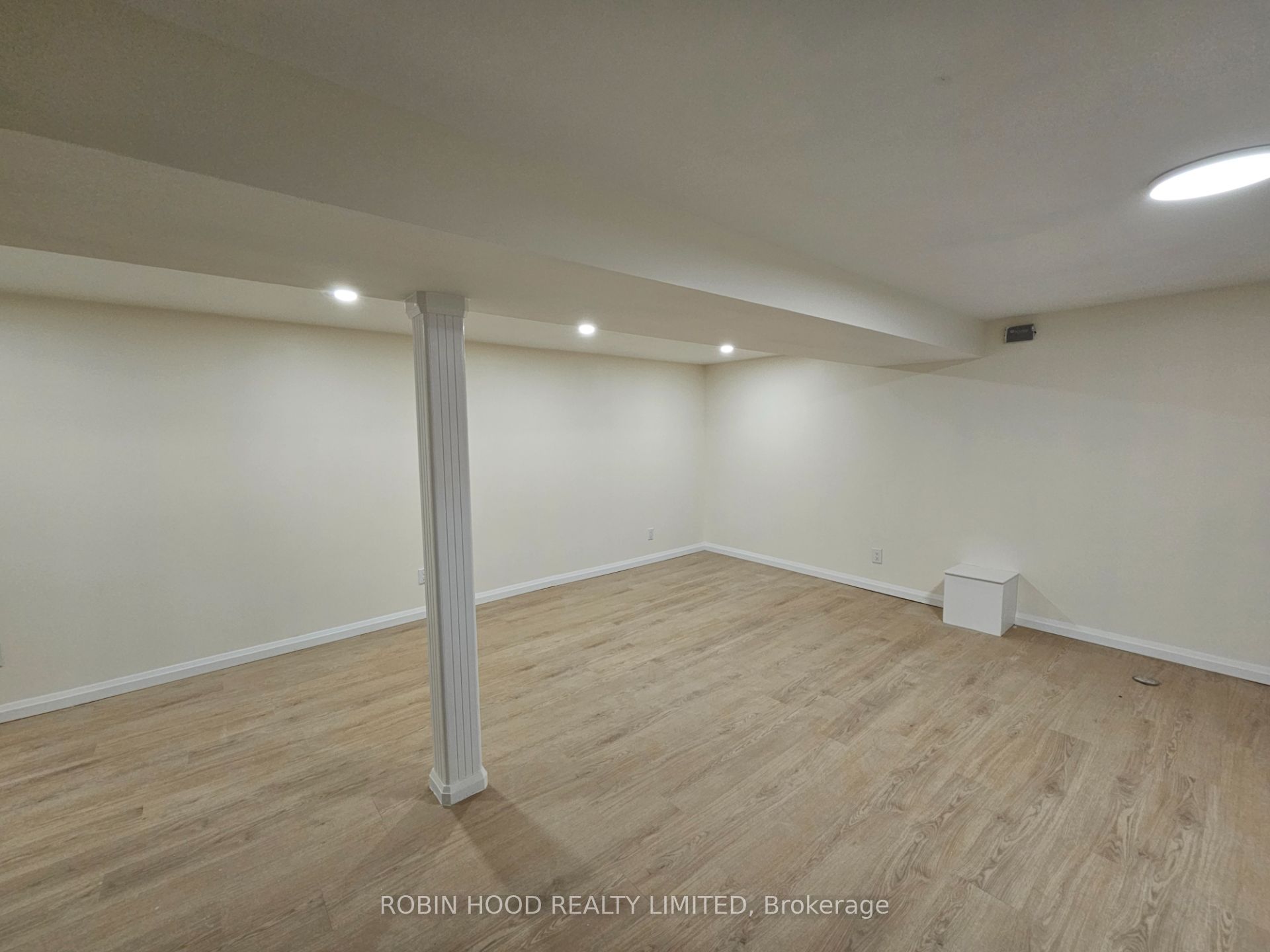 35 Burkwood Crescent Basement, Toronto, ON M1B 1N8 photo 5