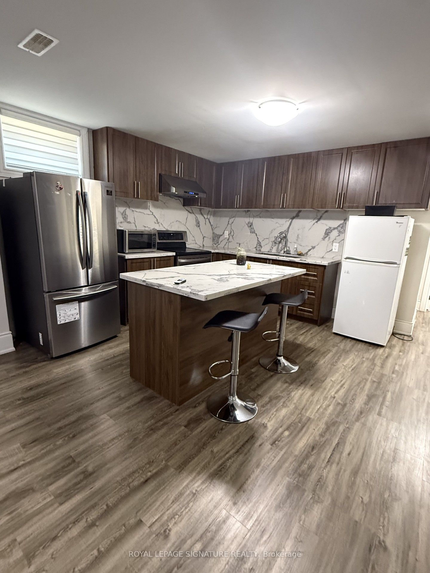 25 Westbourne Avenue Bsmt, Toronto, ON M1L 2Y1 photo 3