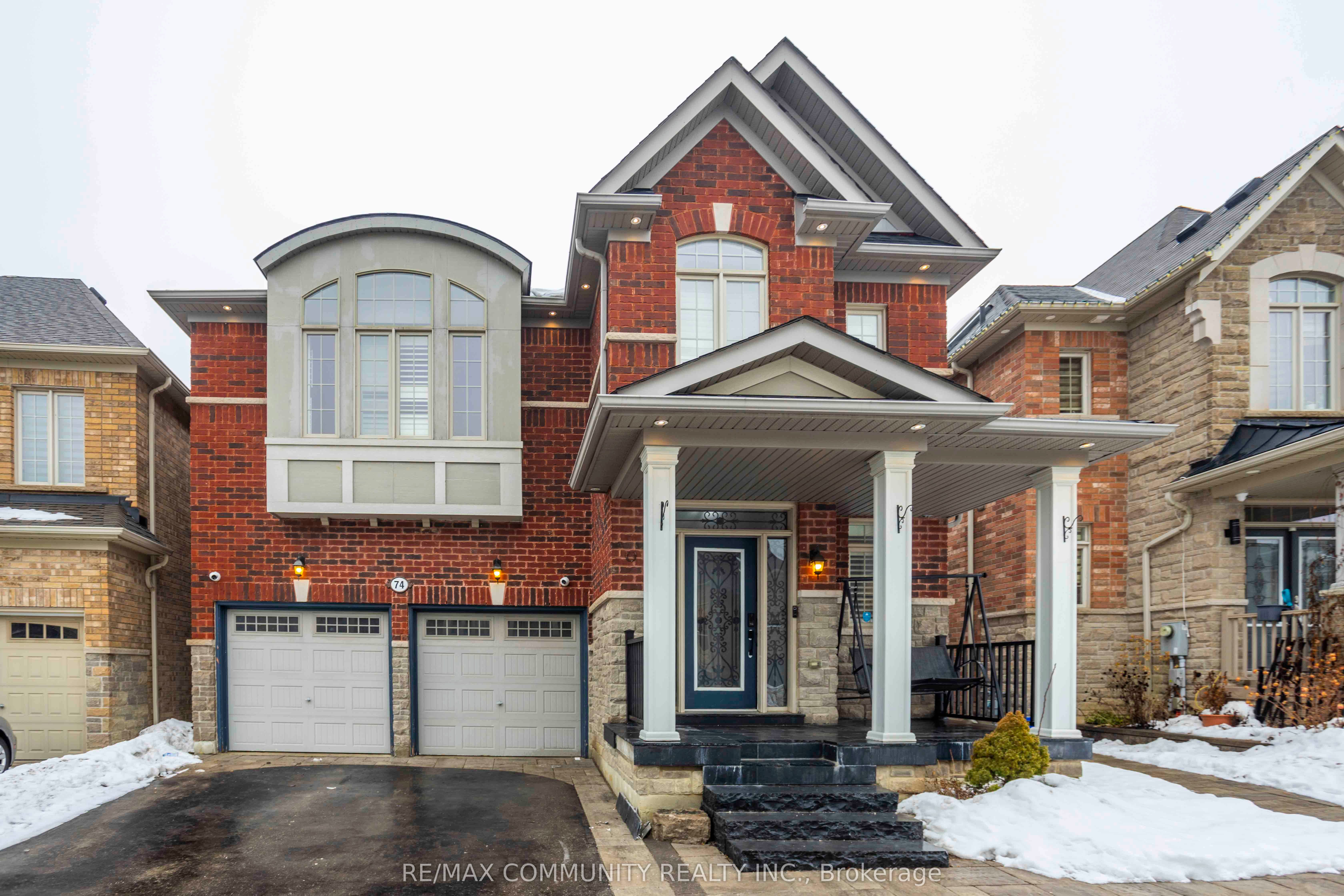 74 Stannardville Drive, Ajax, ON L1T 0M4 photo 3