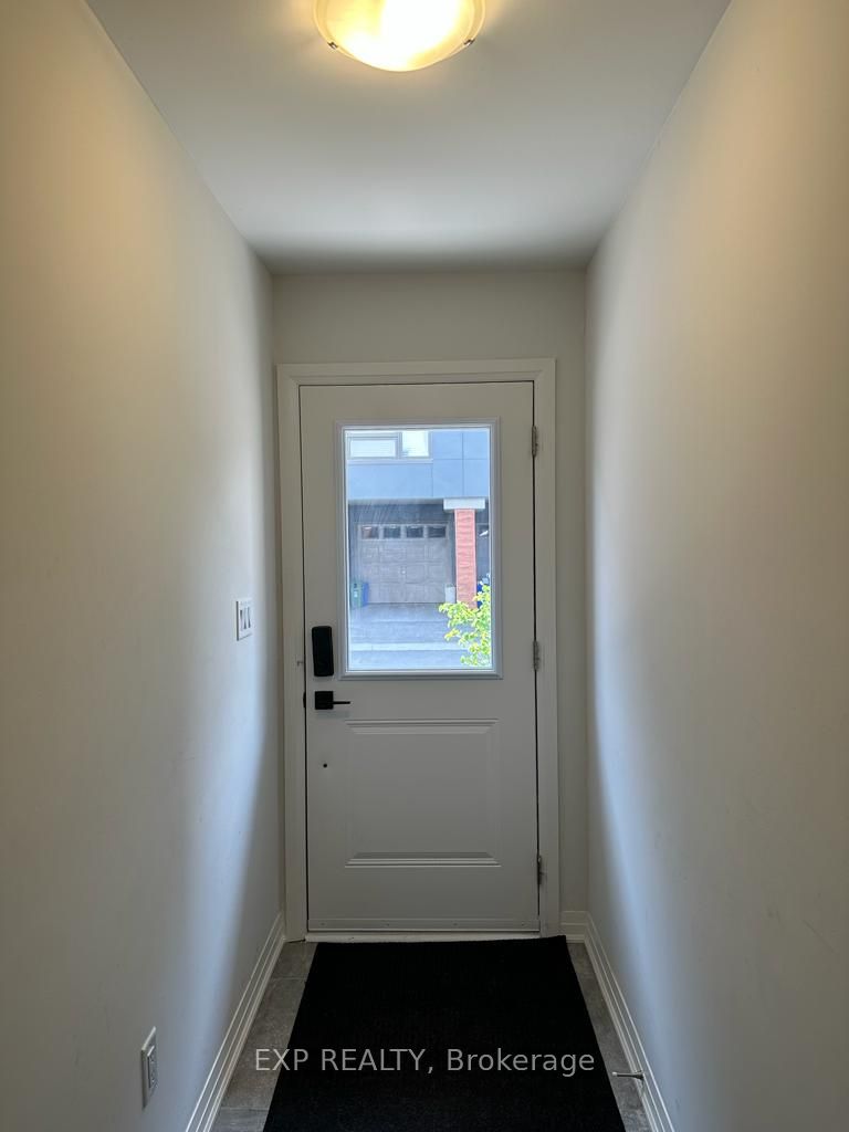 1663 Pleasure Valley Path, Oshawa, ON L1G 4X8 photo 3