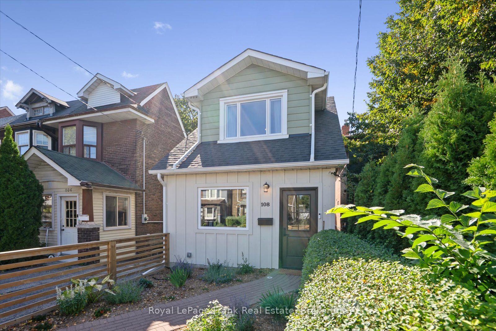 108 Greenwood Avenue, Toronto, ON M4L 2P6 photo 4