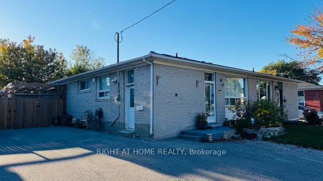 306 Rosedale Drive, Whitby, ON L1N 1Z3