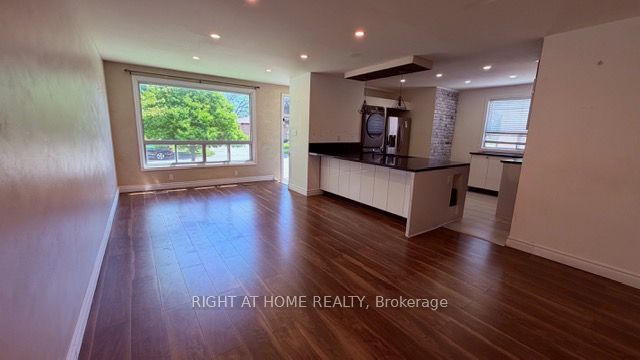 306 Rosedale Drive, Whitby, ON L1N 1Z3 photo 5