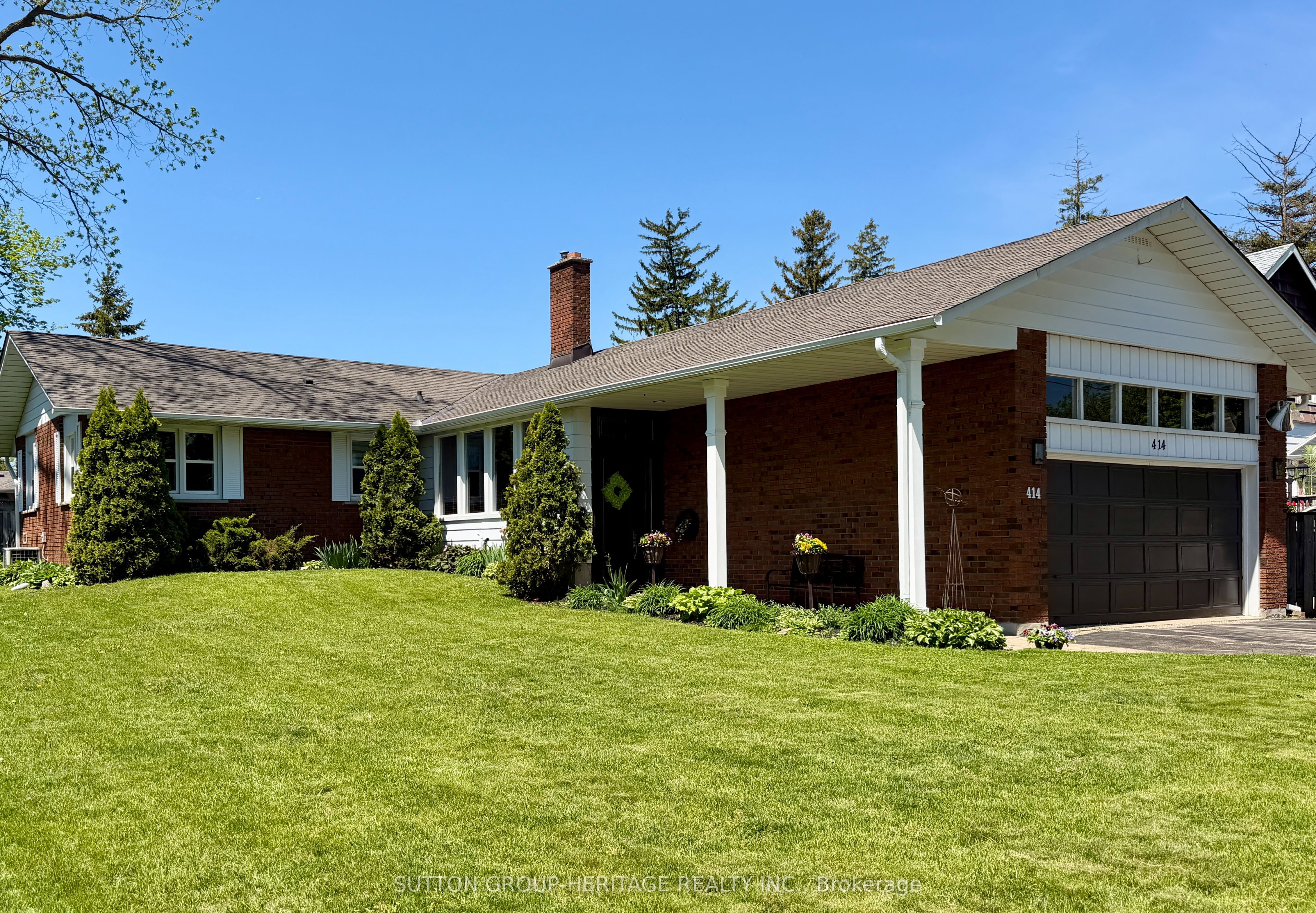 414 Centre Street N, Whitby, ON L1N 4T4