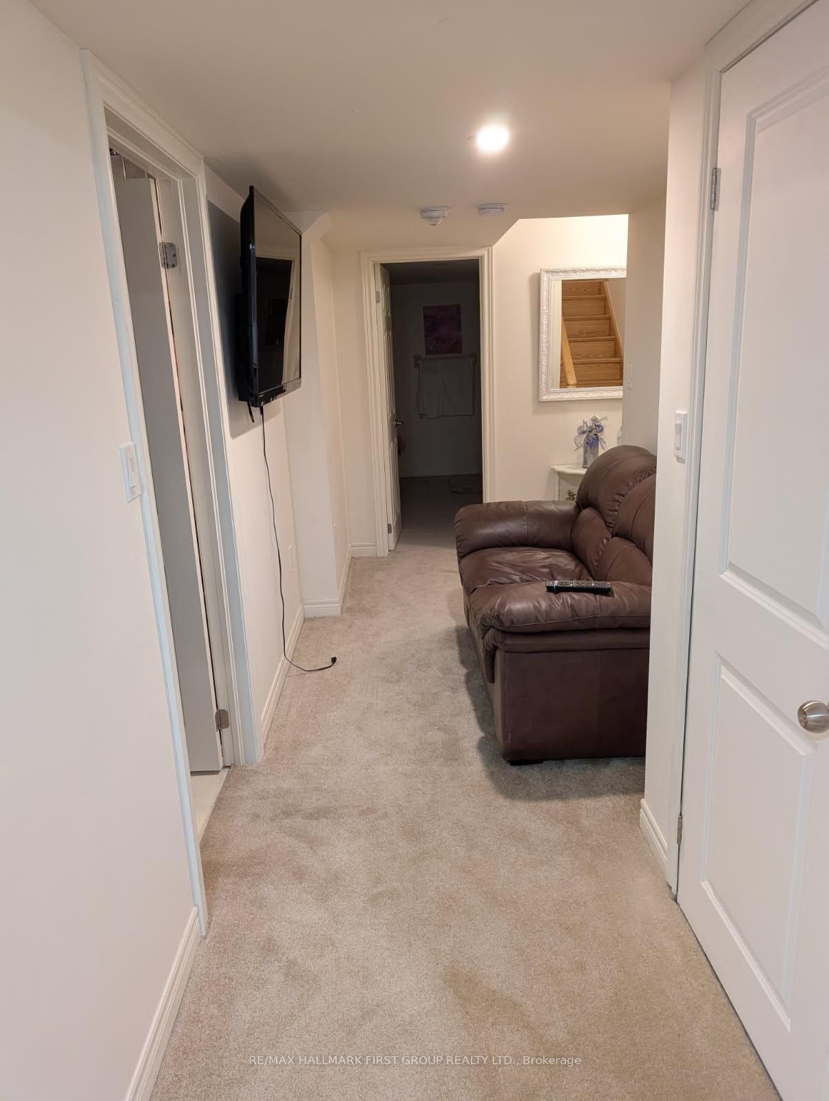1210 Jim Brewster Circle, Oshawa, ON L1K 0A3 photo 5
