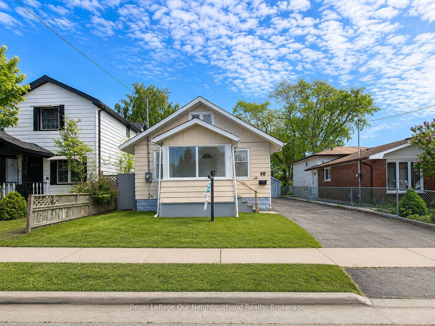 65 Gladstone Avenue, Oshawa, ON L1J 4E4 photo 2