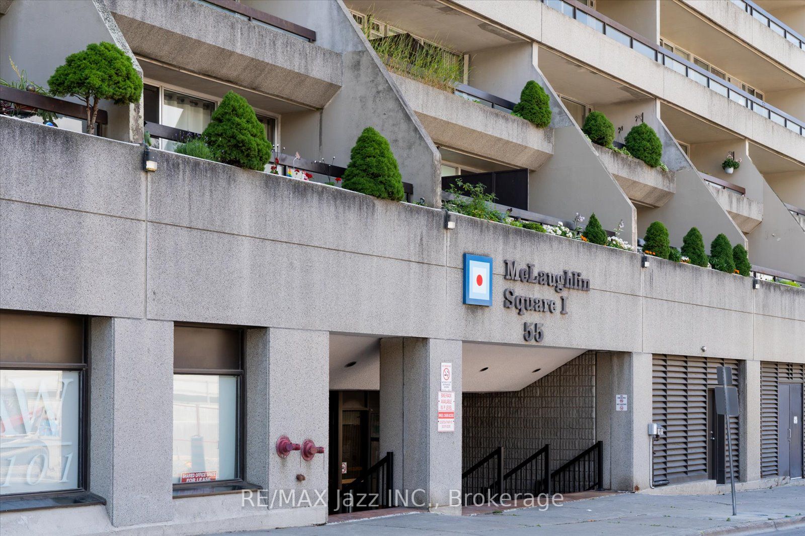 55 William Street E 511, Oshawa, ON L1G 7C9 photo 2