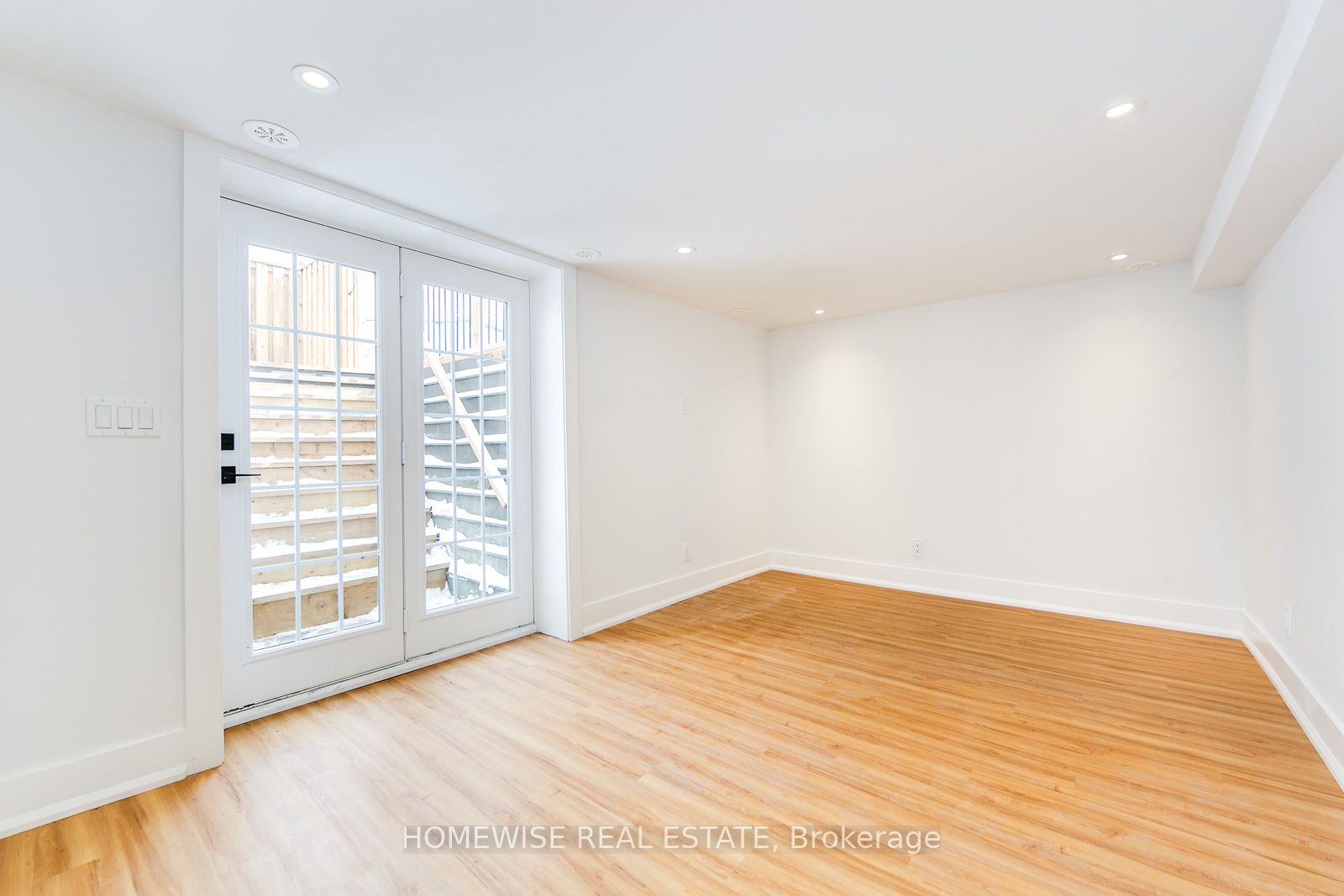 103 Malvern Avenue 1, Toronto, ON M4E 3E6 photo 2