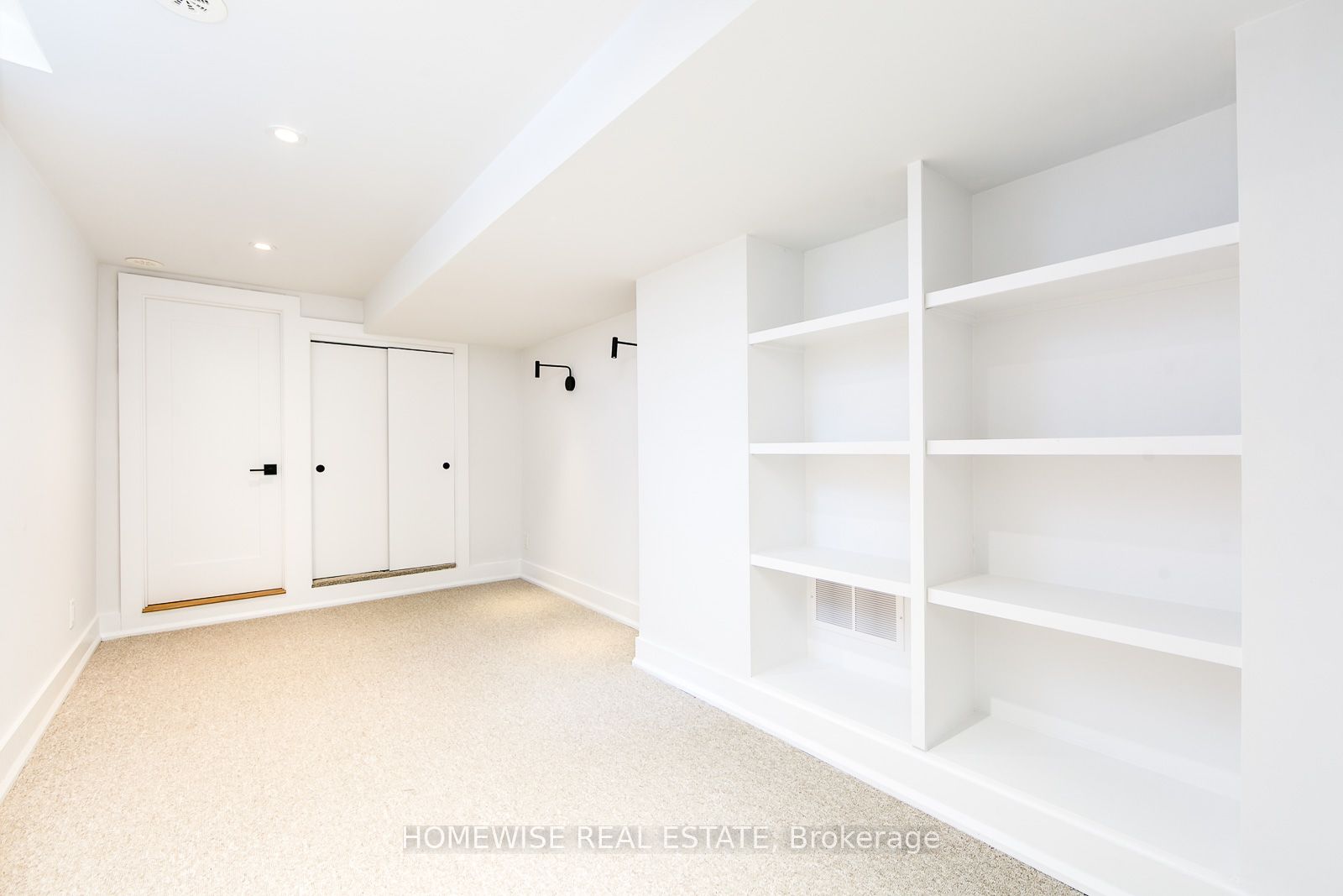 103 Malvern Avenue 1, Toronto, ON M4E 3E6 photo 3