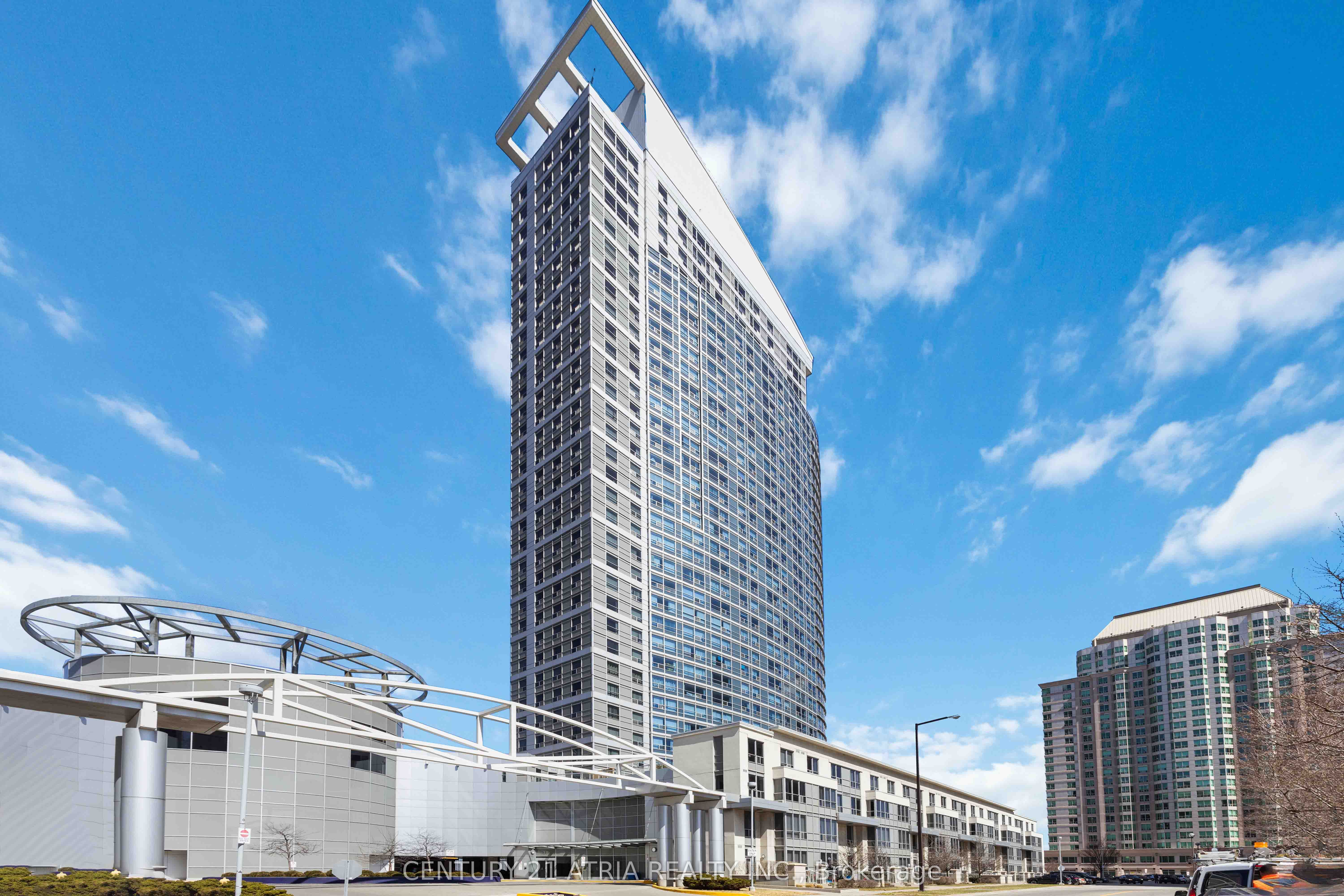 38 Lee Centre Drive 2910, Toronto, ON M1H 3J7