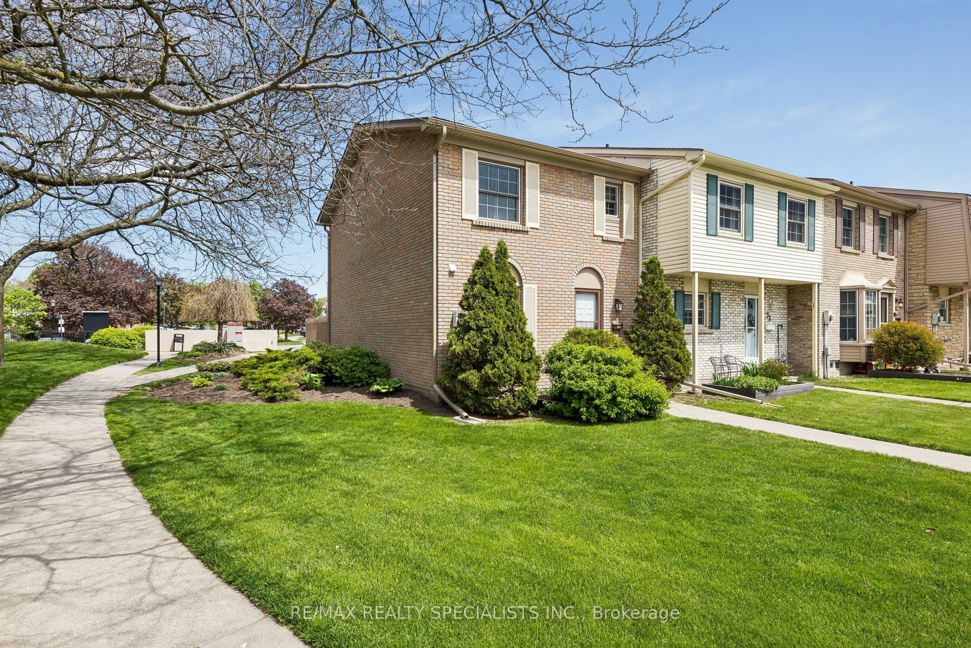 580 Eyer Drive 72, Pickering, ON L1W 3B7 photo 3