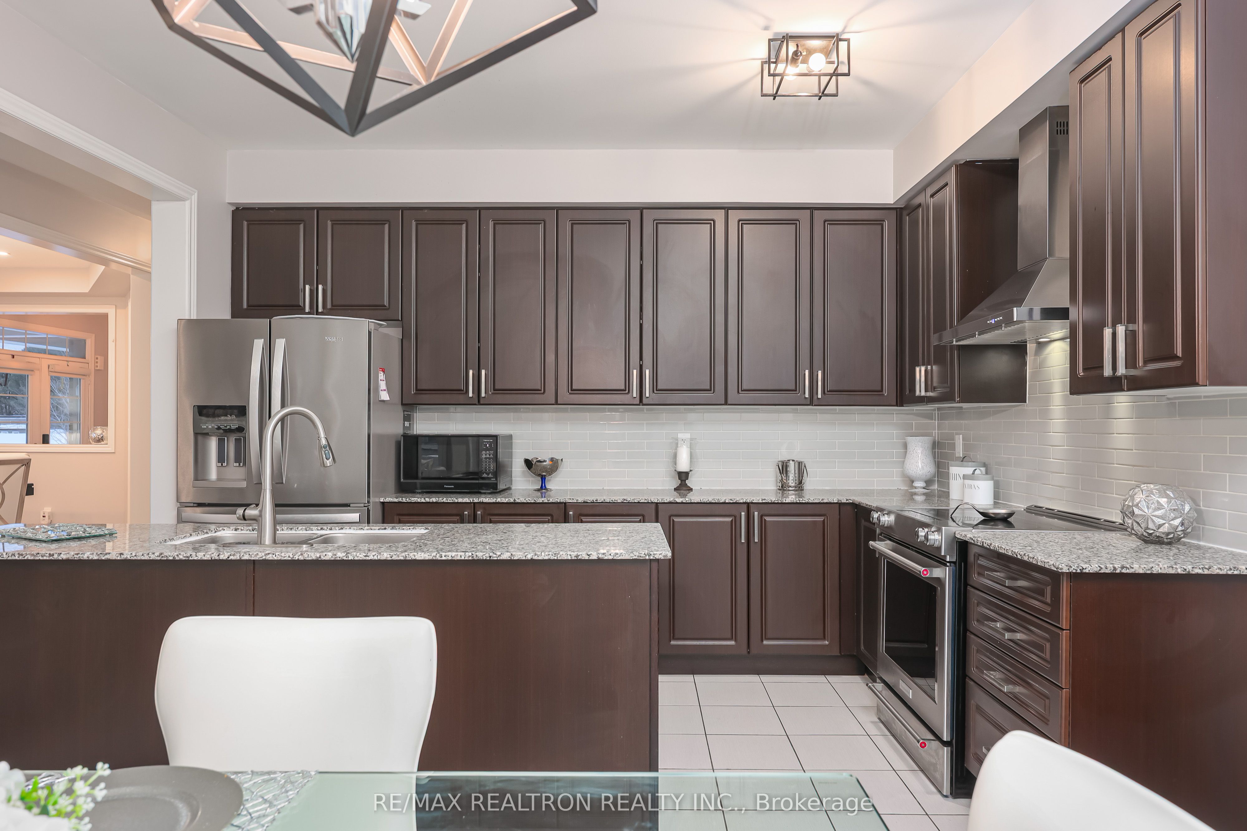 30 Terry Crescent, Clarington, ON L1C 0W4 photo 4
