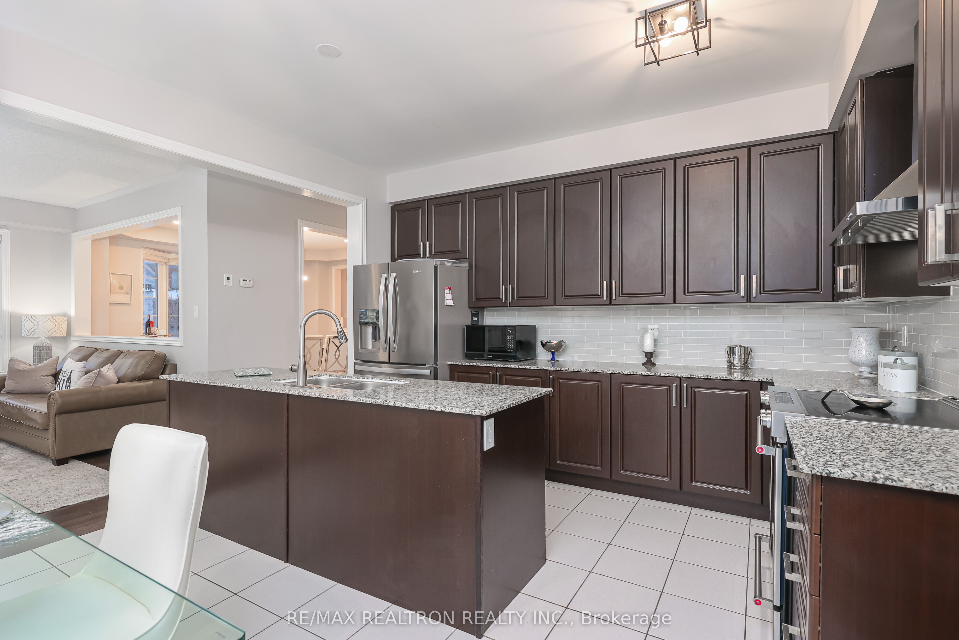 30 Terry Crescent, Clarington, ON L1C 0W4 photo 5