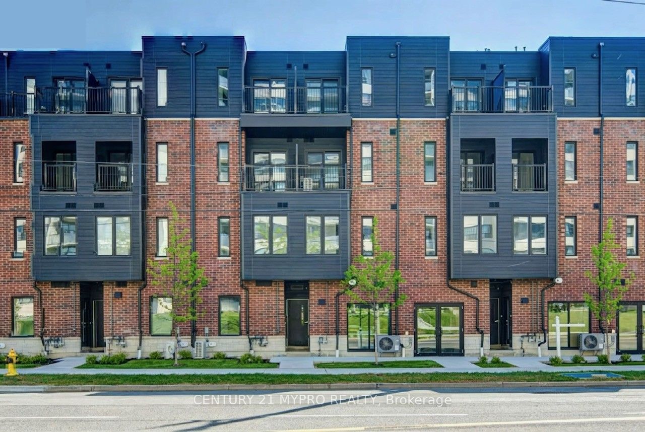 3069 Pharmacy Avenue 8, Toronto, ON M1W 2H1