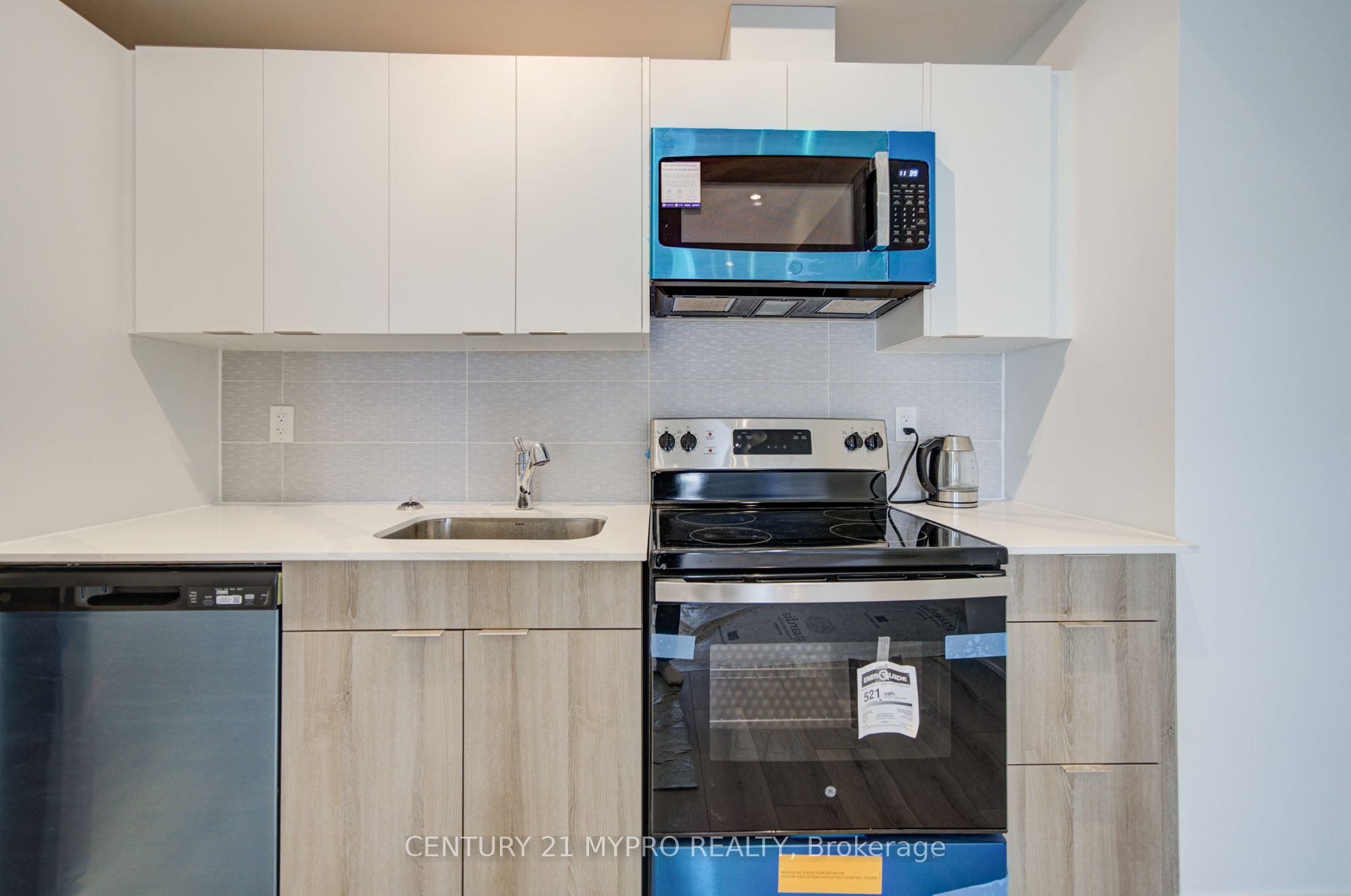 3069 Pharmacy Avenue 8, Toronto, ON M1W 2H1 photo 5