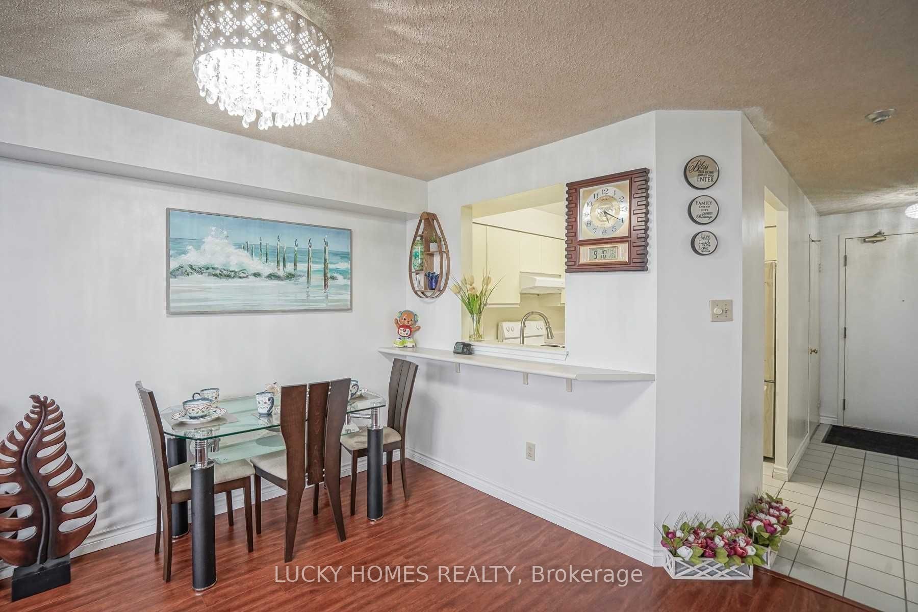 430 Mclevin Avenue 915, Toronto, ON M1B 5P1 photo 4