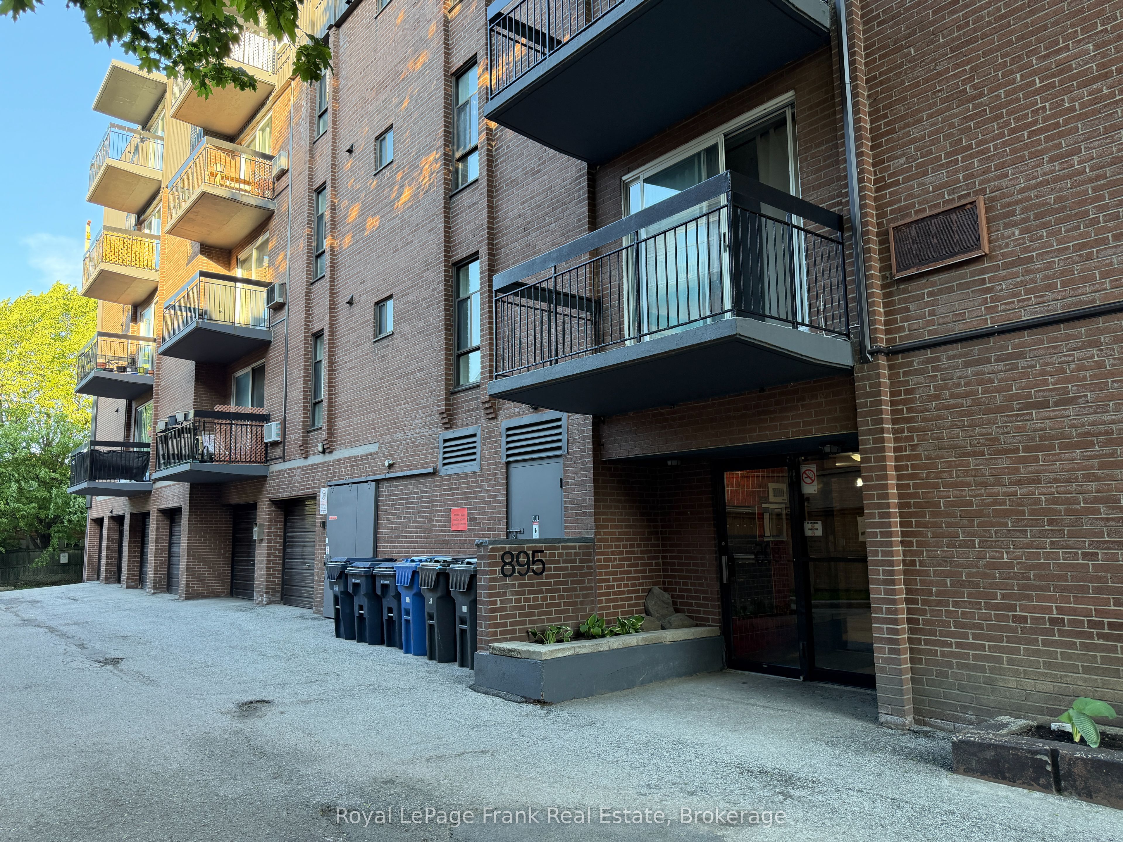 895 Kennedy Road 402, Toronto, ON M1K 2E9 photo 2