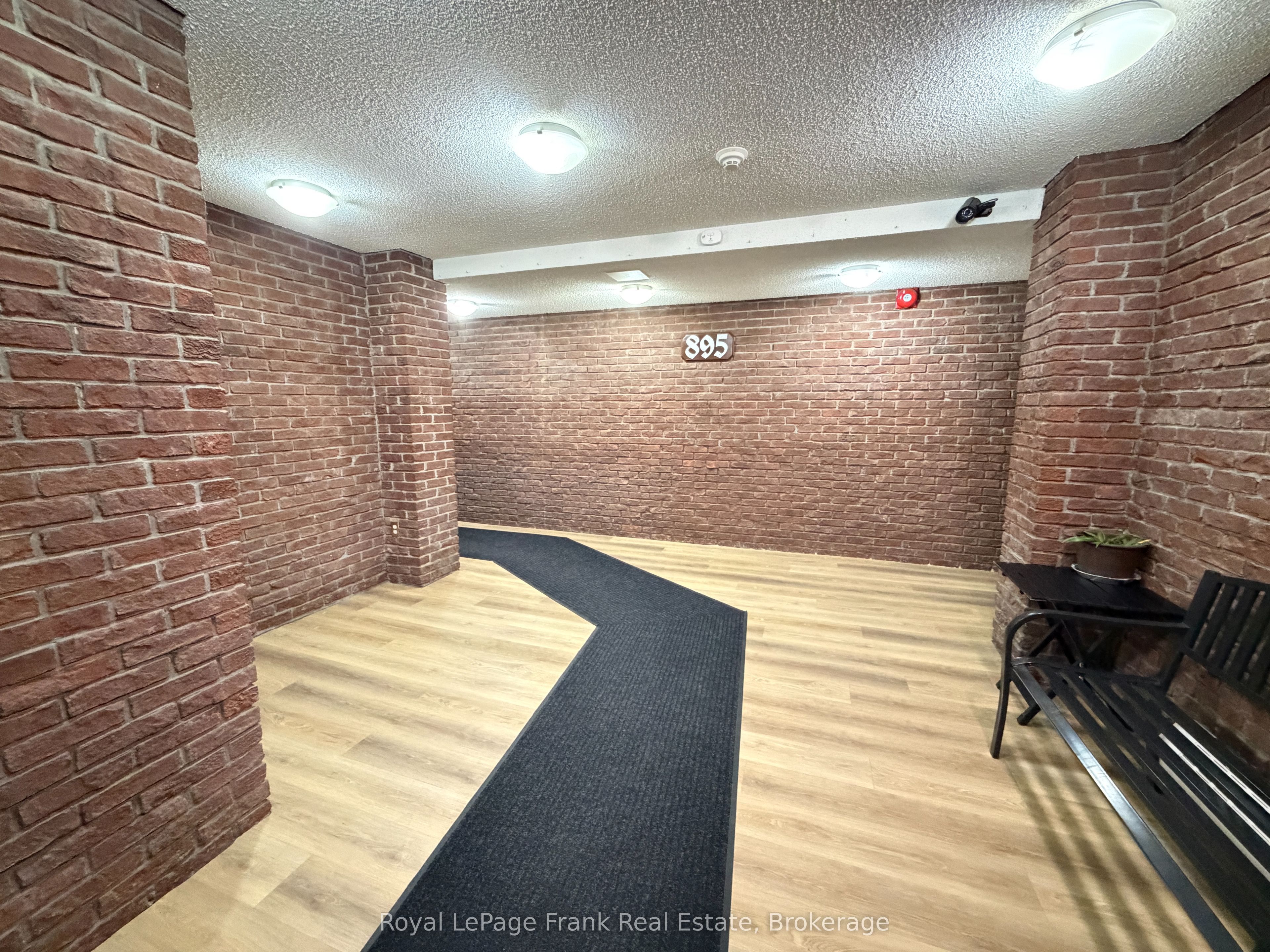 895 Kennedy Road 402, Toronto, ON M1K 2E9 photo 3
