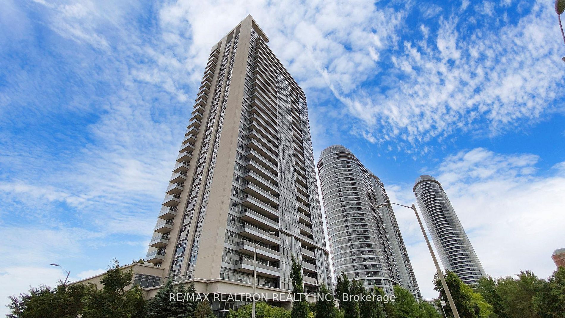 181 Village Green Square 1217, Toronto, ON M1S 0K6 photo 5