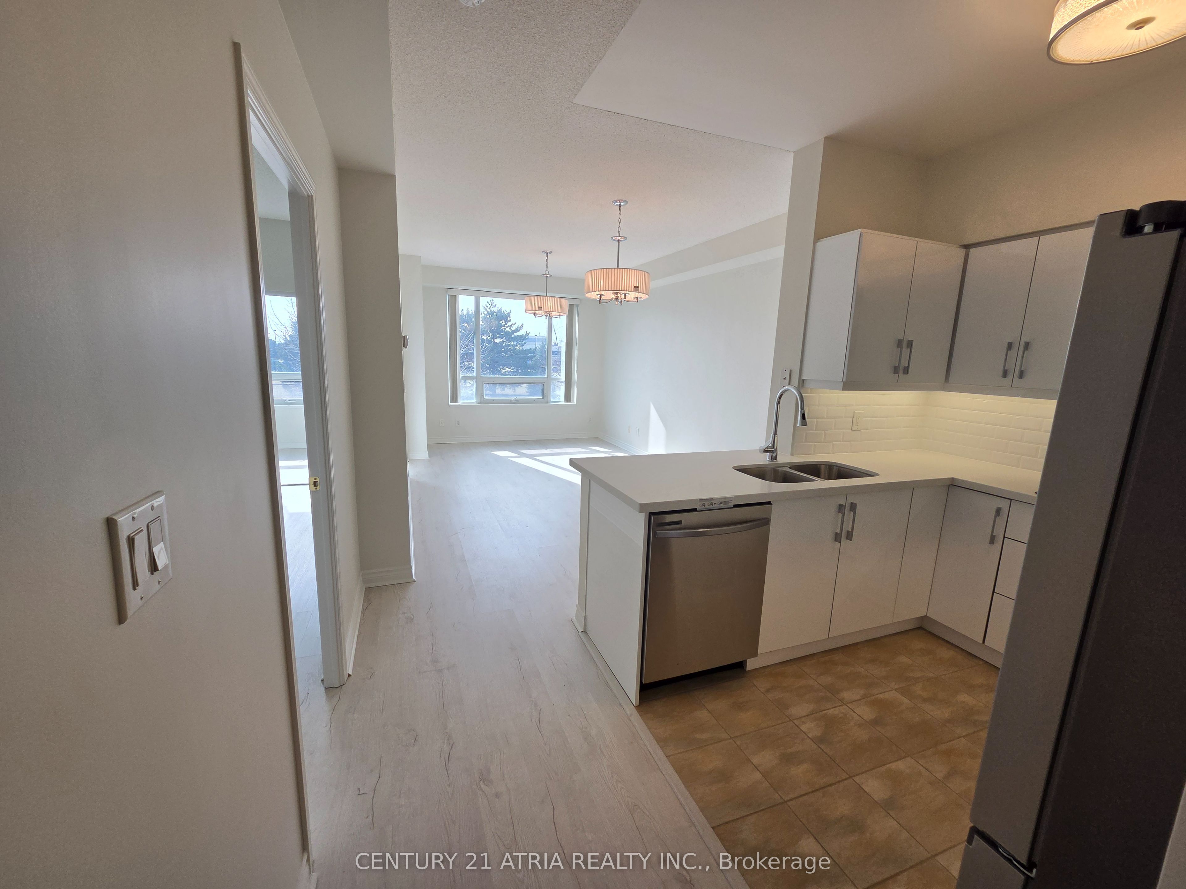 2020 Mcnicoll Avenue 221, Toronto, ON M1V 0B5 photo 2