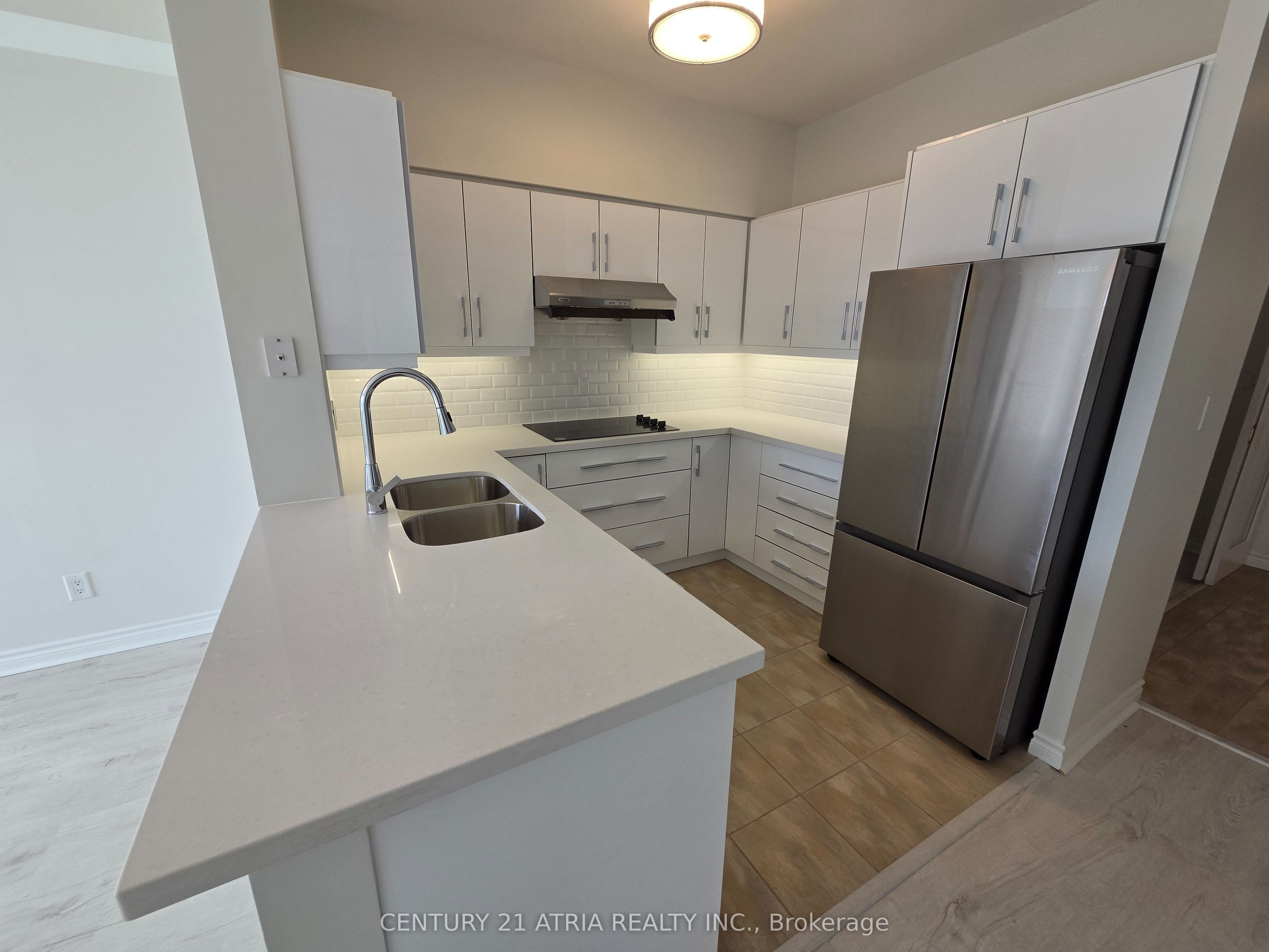 2020 Mcnicoll Avenue 221, Toronto, ON M1V 0B5 photo 3
