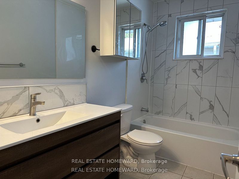 511 Harris Court Upper, Whitby, ON L1N 3C6 photo 4