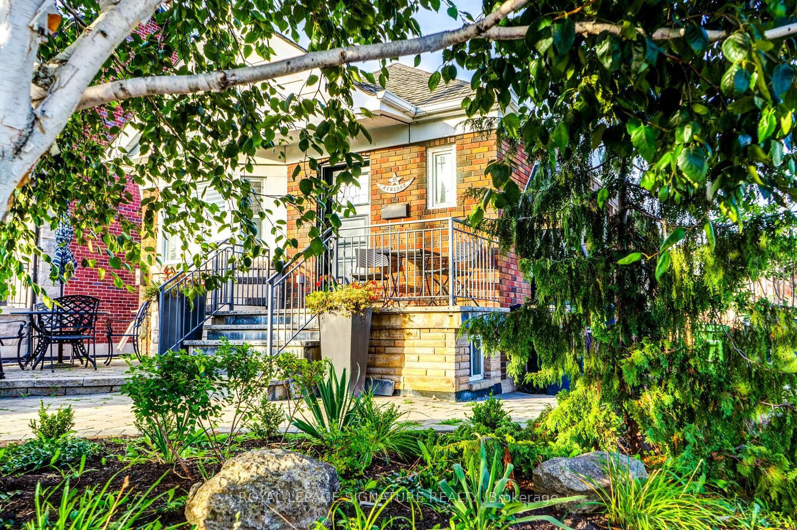 33 Athlone Road Main Fl, Toronto, ON M4J 4H3 photo 2