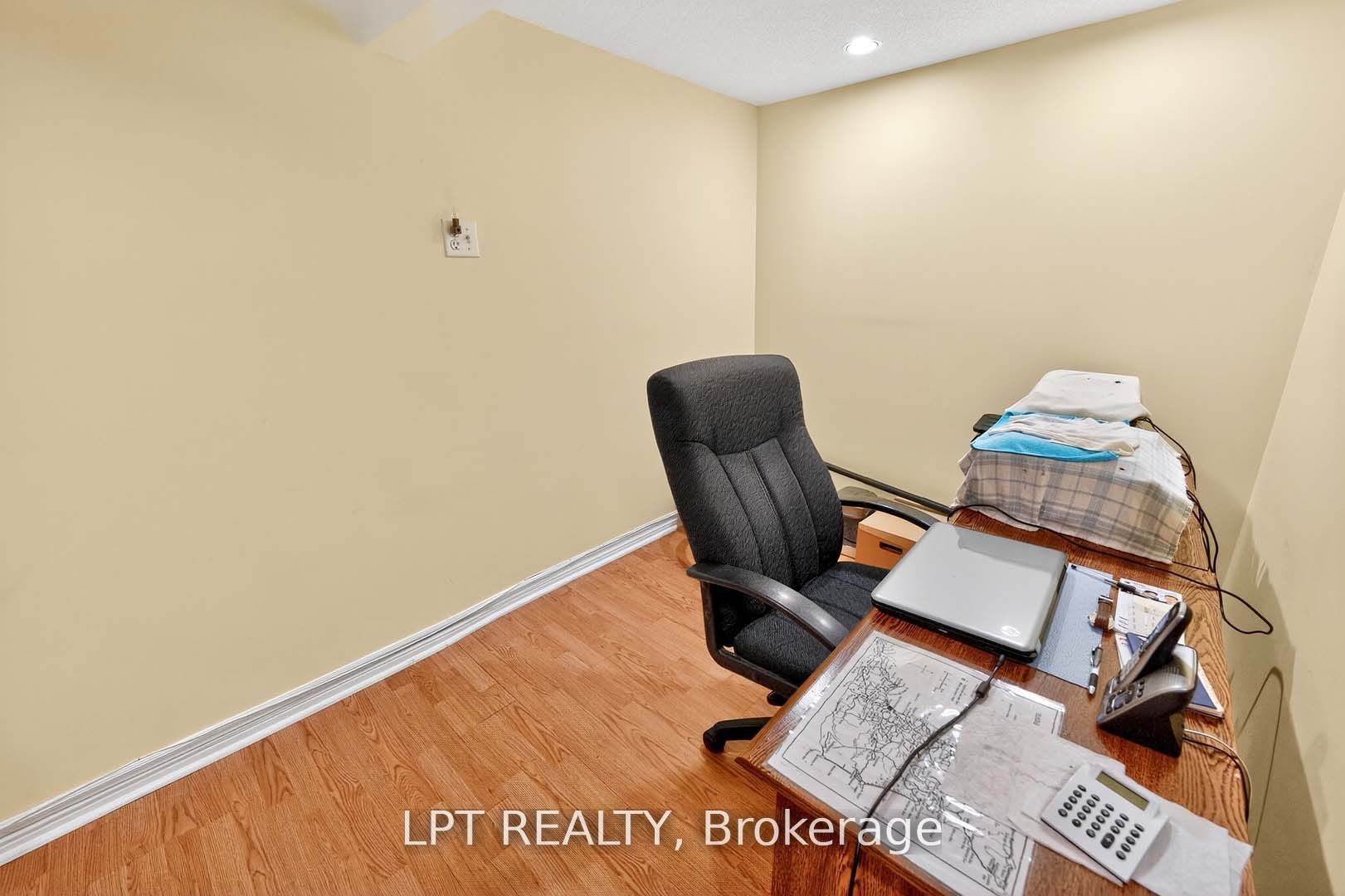 49 Kentish Crescent, Toronto, ON M1S 2Z3 photo 2