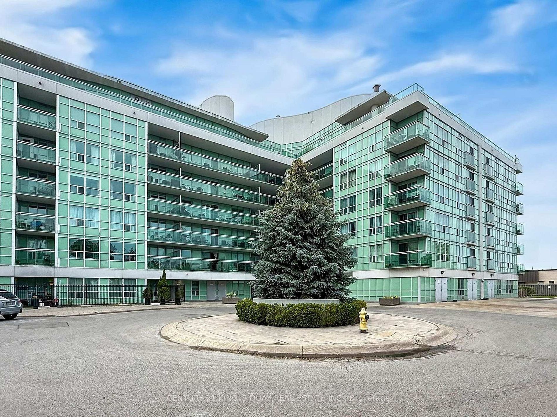 60 Fairfax Crescent 227, Toronto, ON M1L 0E1
