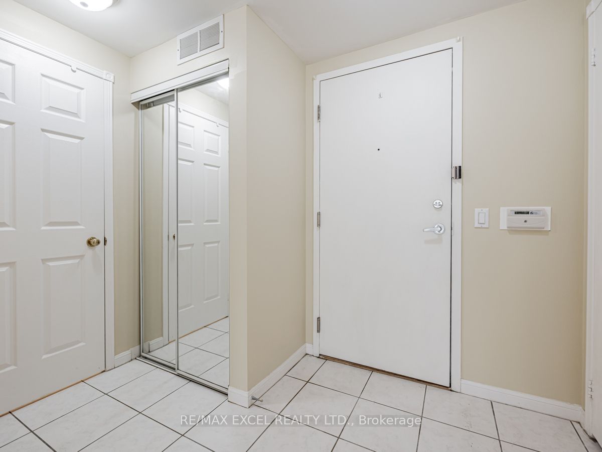 188 Bonis Avenue 805, Toronto, ON M1T 3W1 photo 4