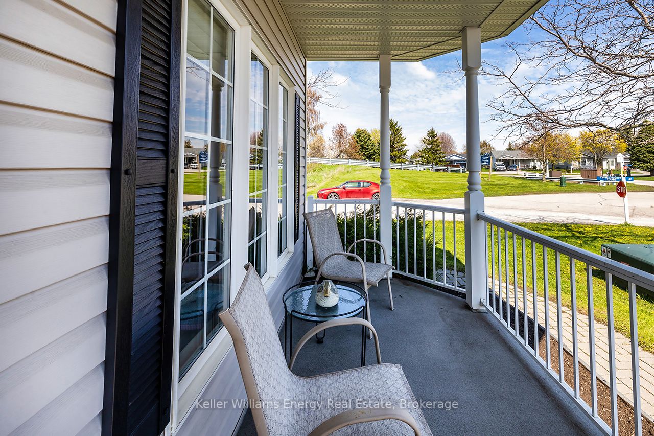 8 Hinkley Trail, Clarington, ON L1B 1P4 photo 5