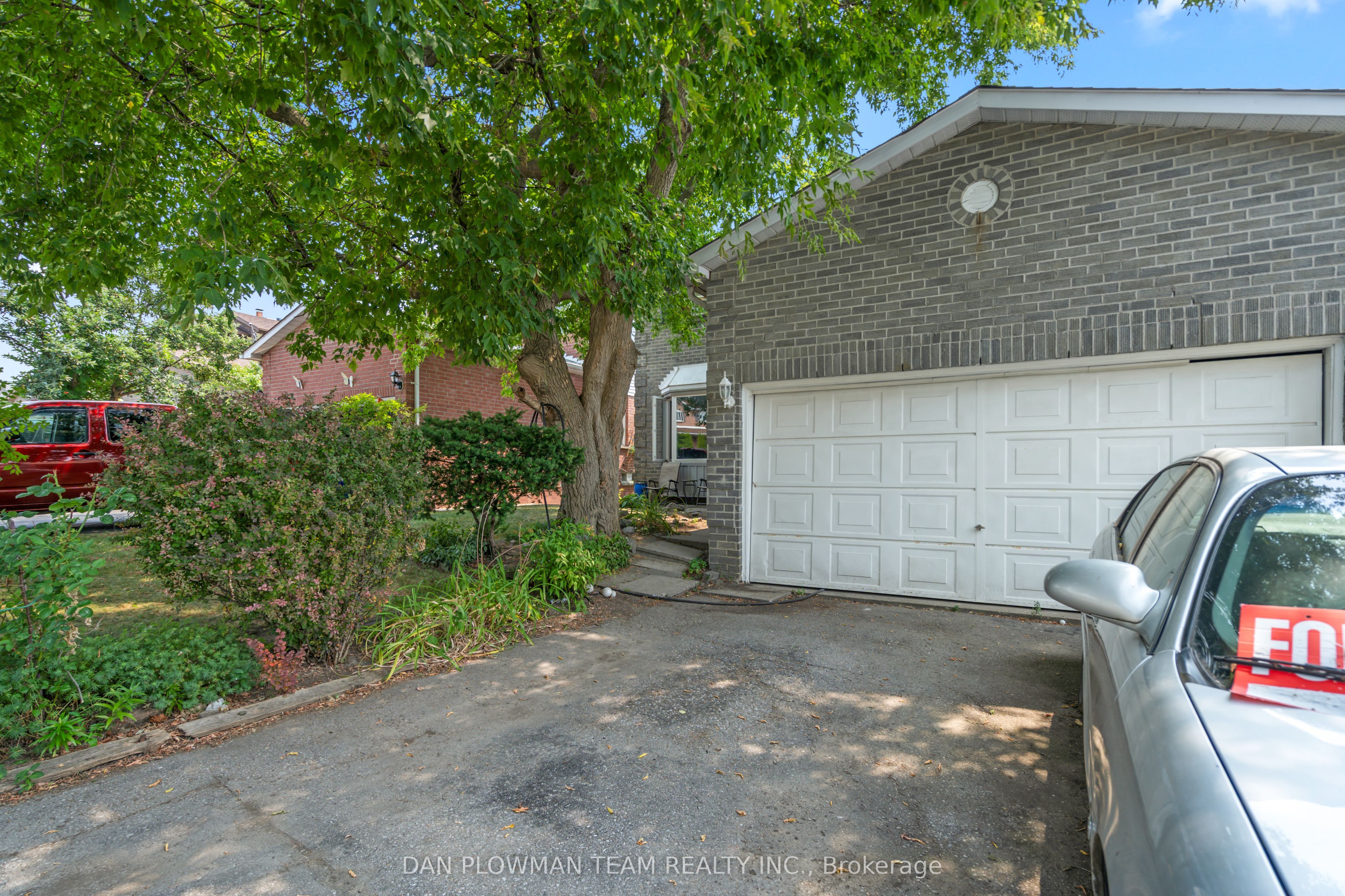 84 Long Drive, Whitby, ON L1N 8E7 photo 2