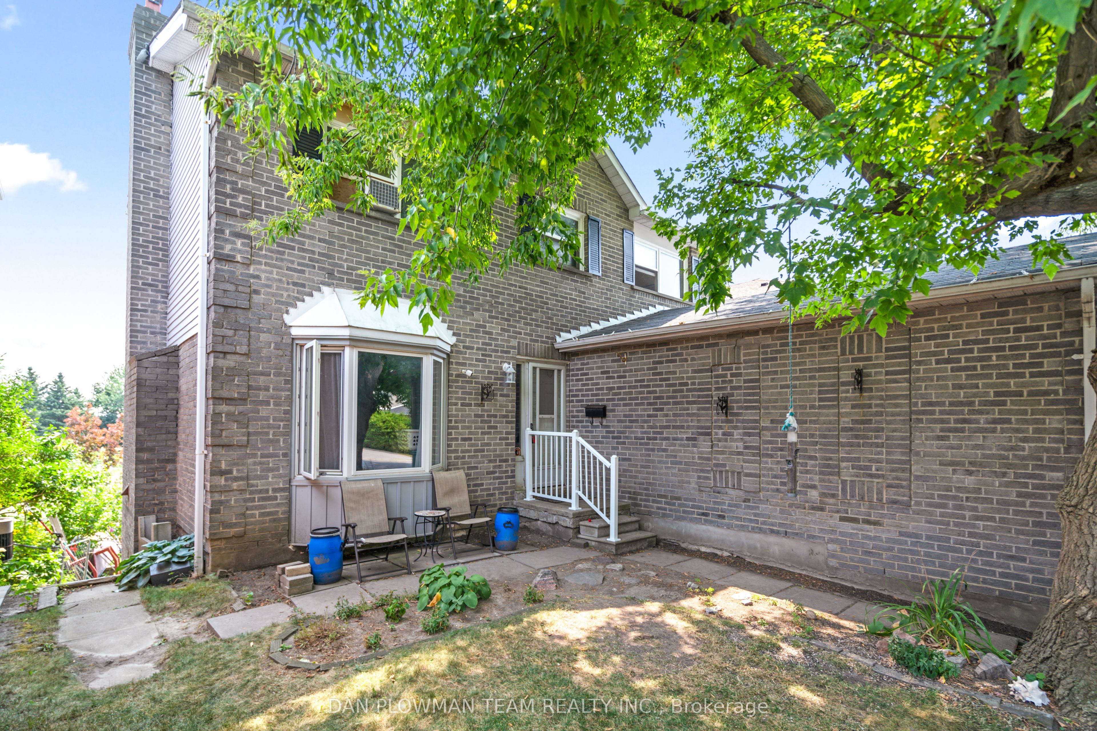 84 Long Drive, Whitby, ON L1N 8E7 photo 3