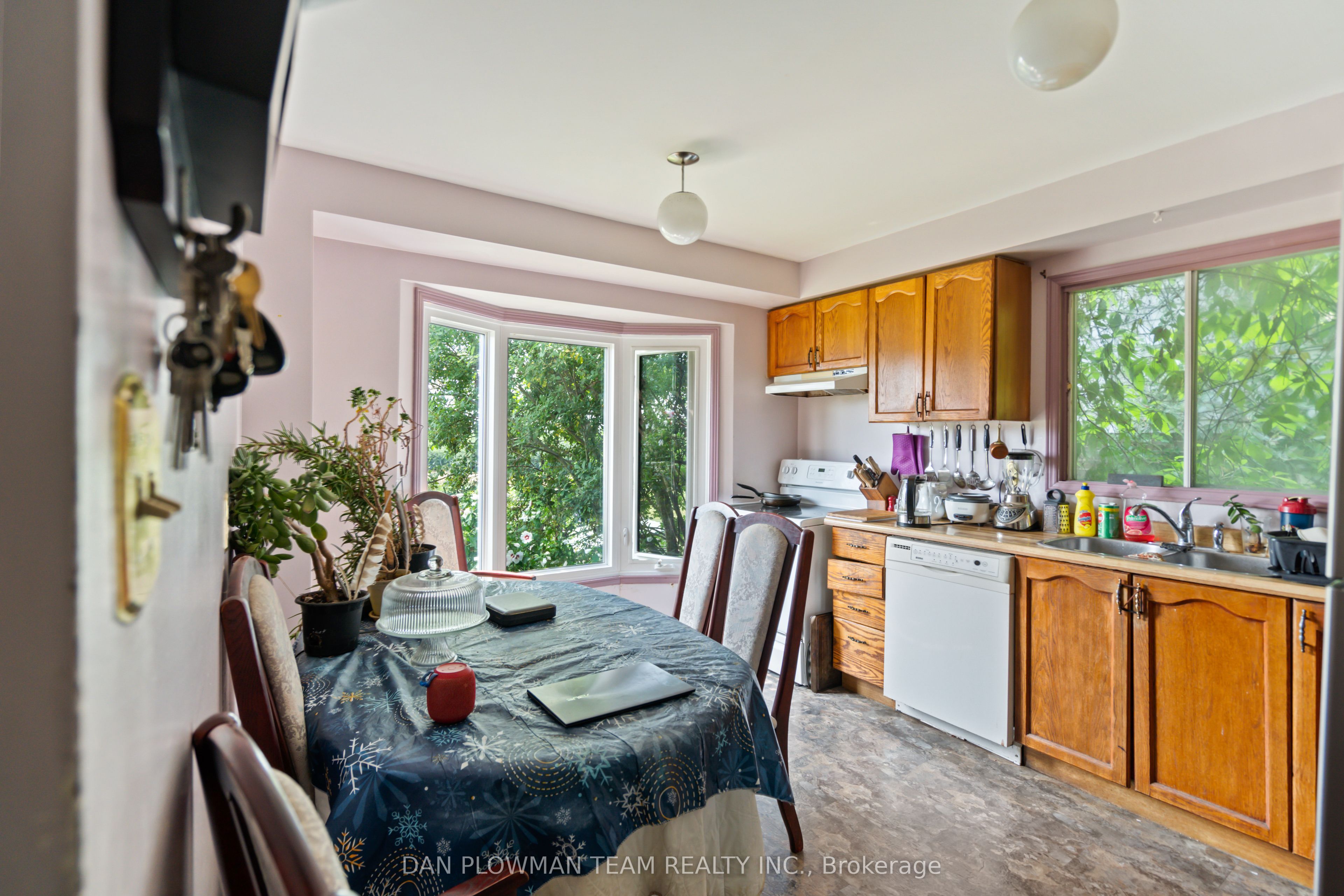84 Long Drive, Whitby, ON L1N 8E7 photo 5