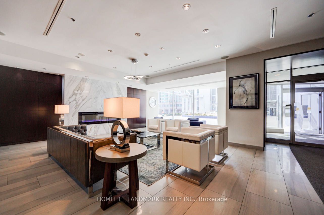 38 Lee Centre Drive 2609, Toronto, ON M1H 3J7 photo 3